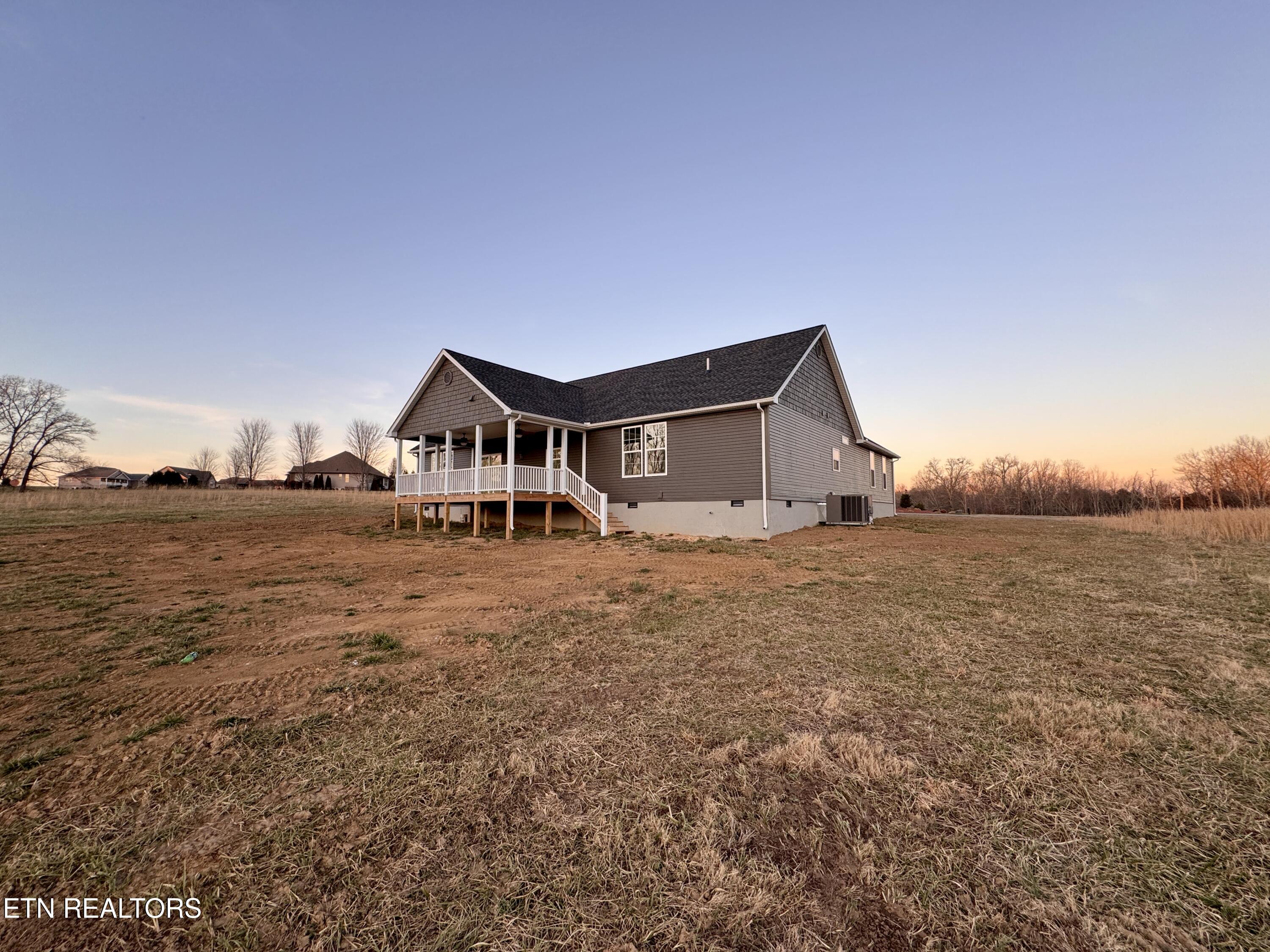 62 Whitson Lane Crossville TN 38572