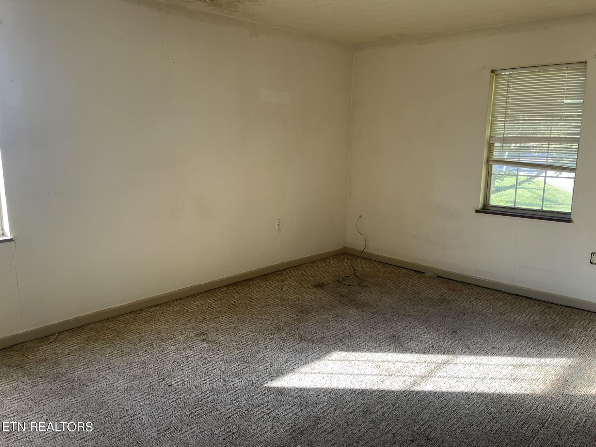 4505 Sing Lane Louisville TN 37777