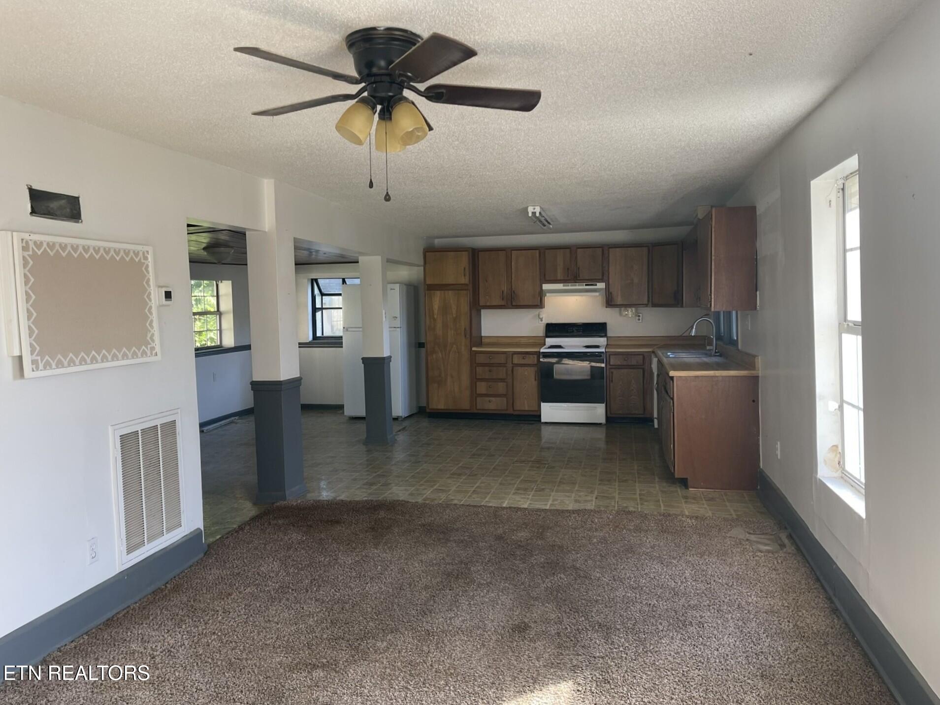 4505 Sing Lane Louisville TN 37777