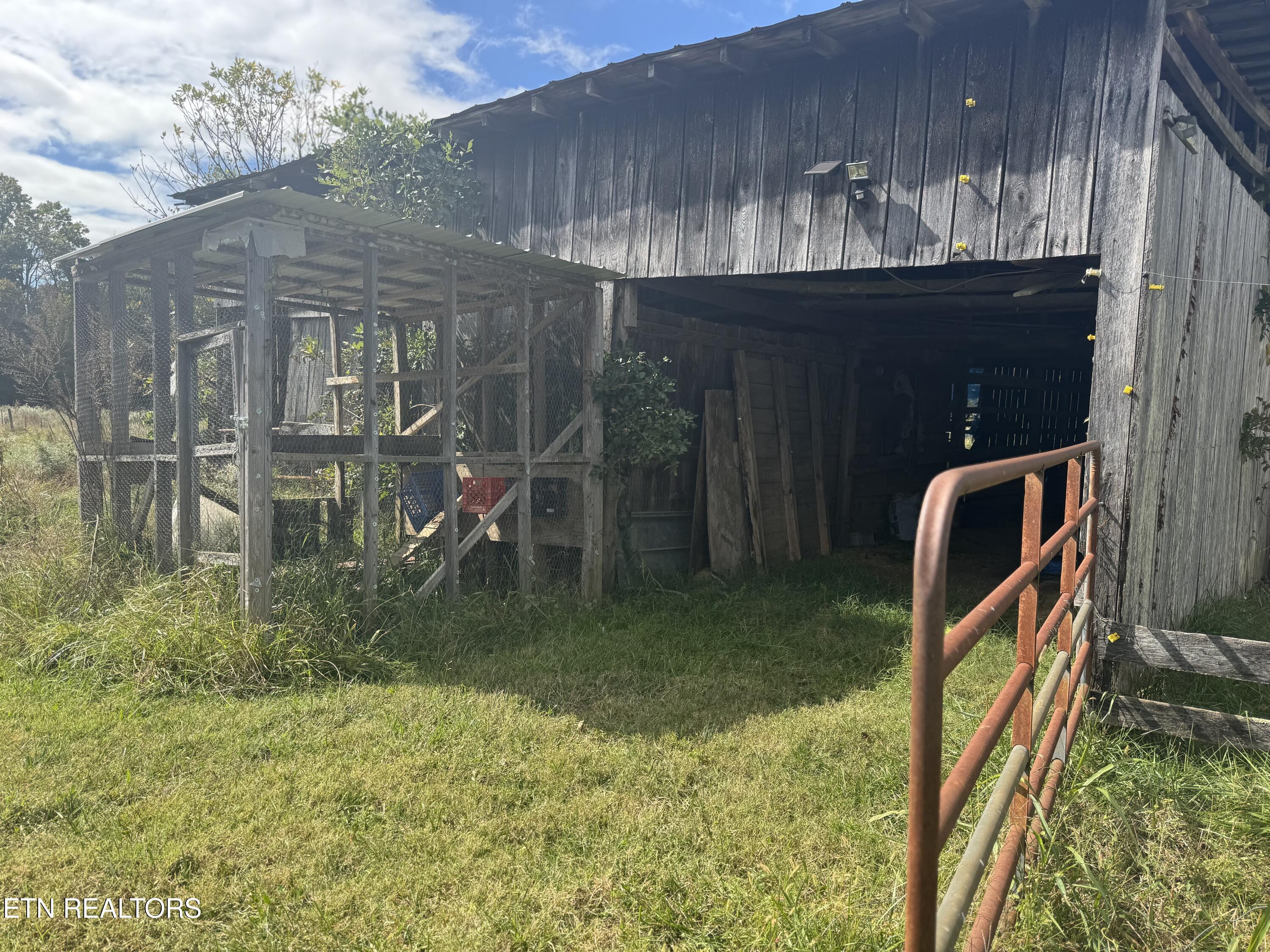 995 Gilbreath Mill Road Mosheim TN 37818