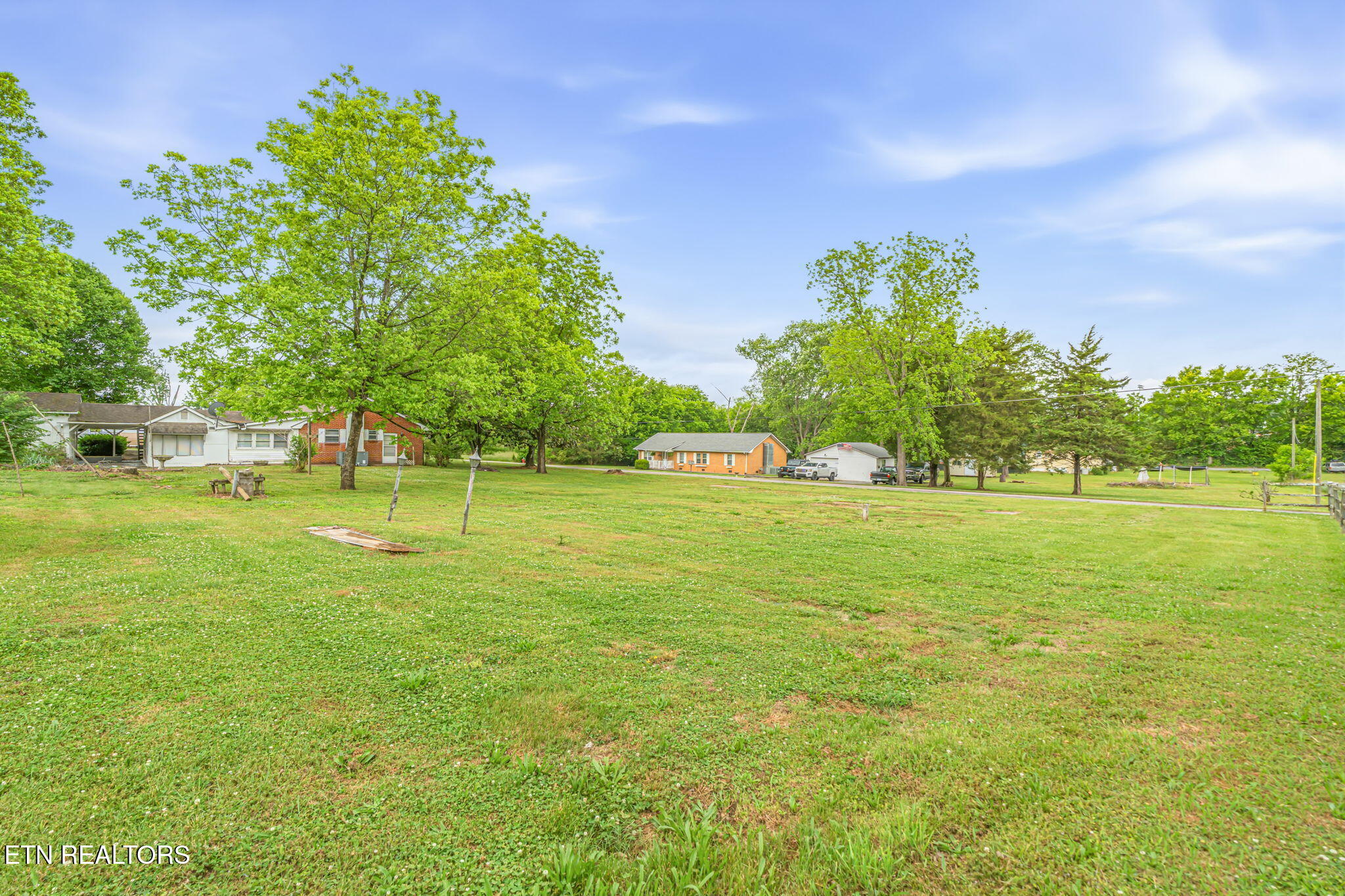 417 Tennessee Avenue Greenback TN 37742