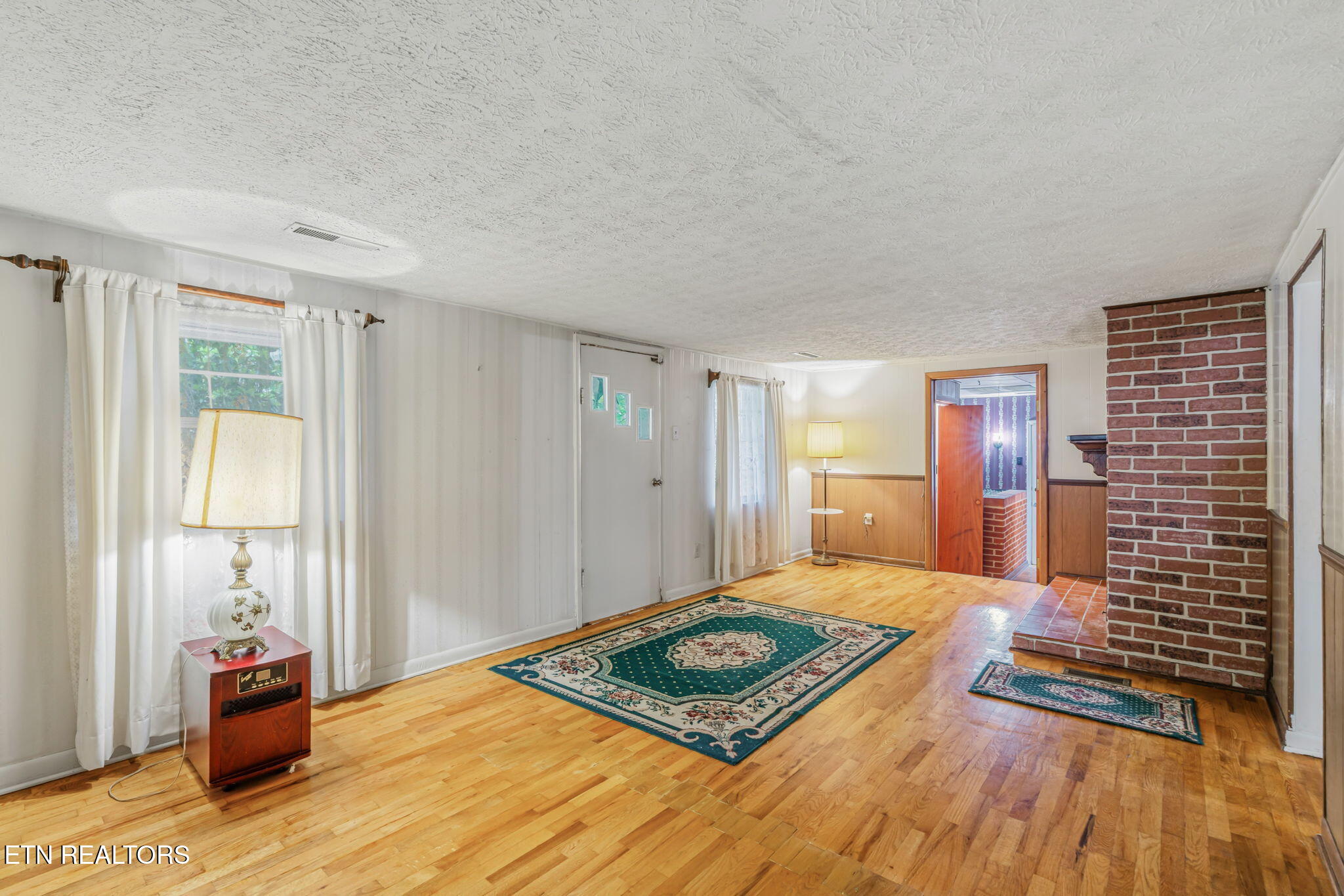 417 Tennessee Avenue Greenback TN 37742