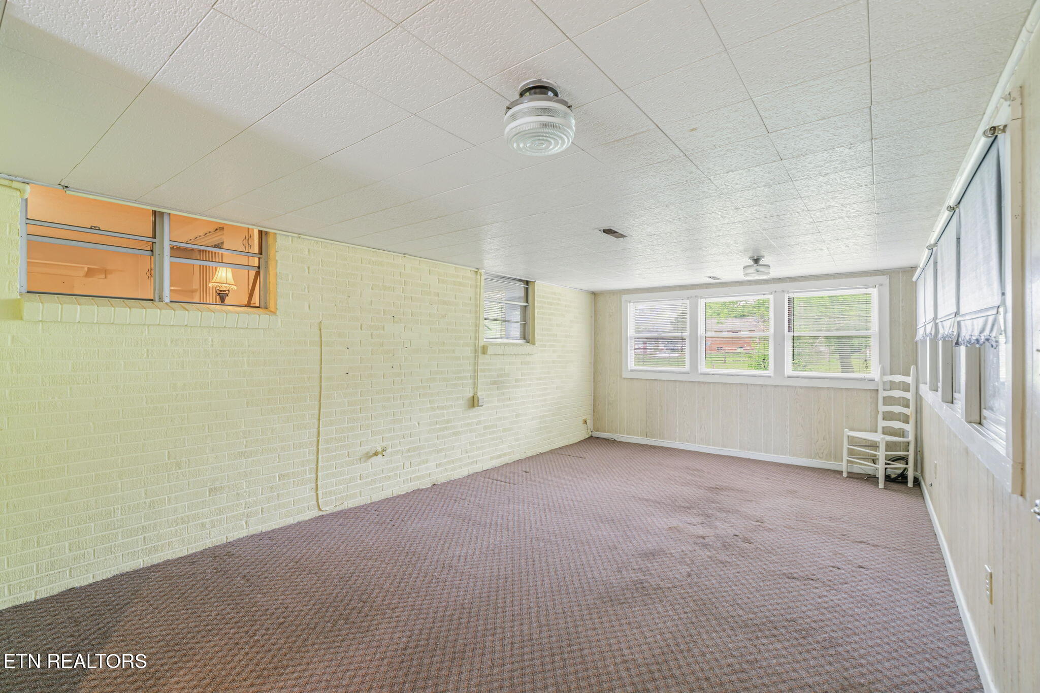 417 Tennessee Avenue Greenback TN 37742