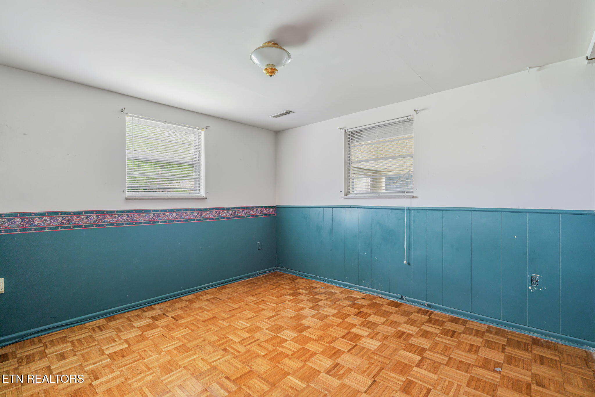 417 Tennessee Avenue Greenback TN 37742