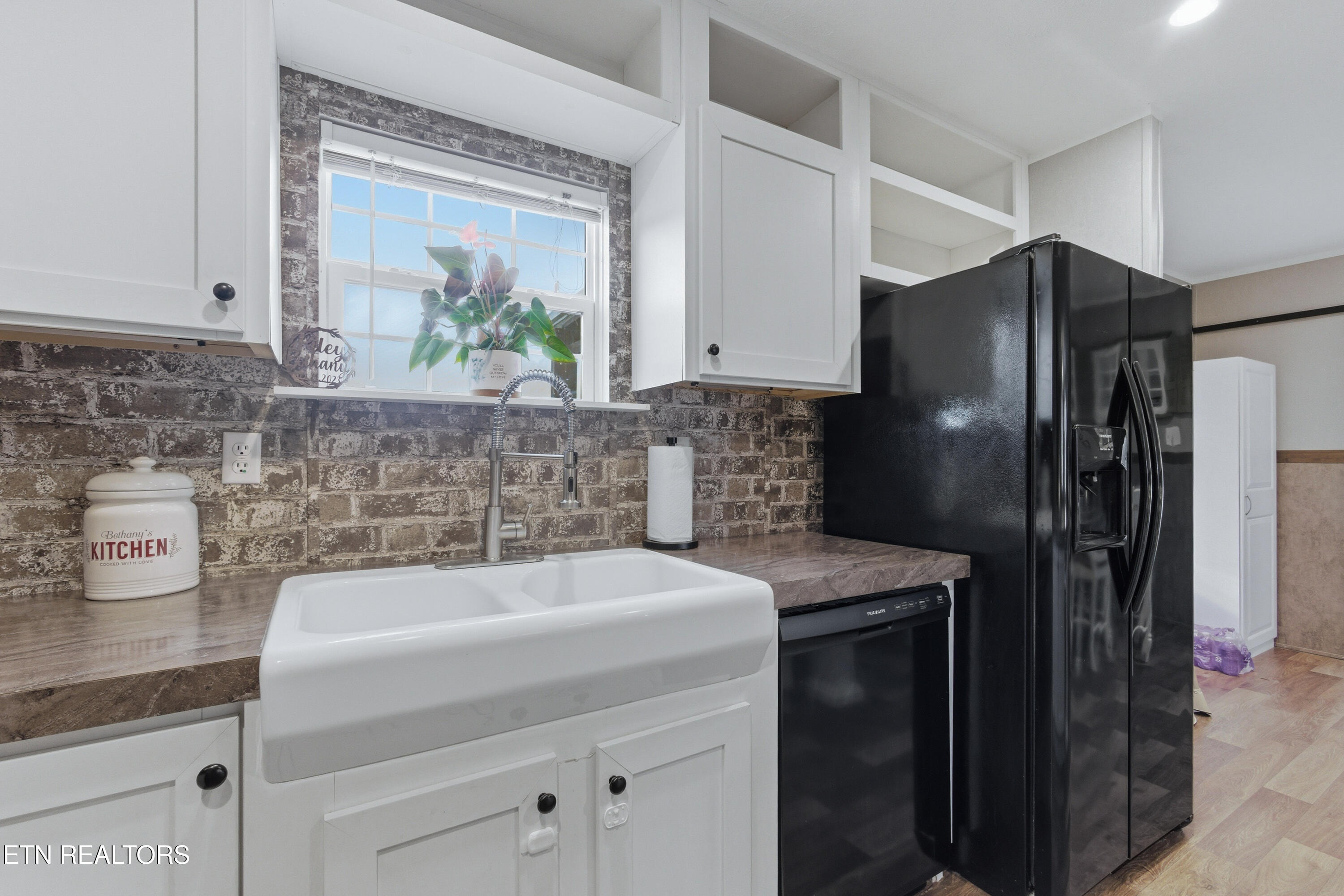 915 Howell River Road Rutledge TN 37861