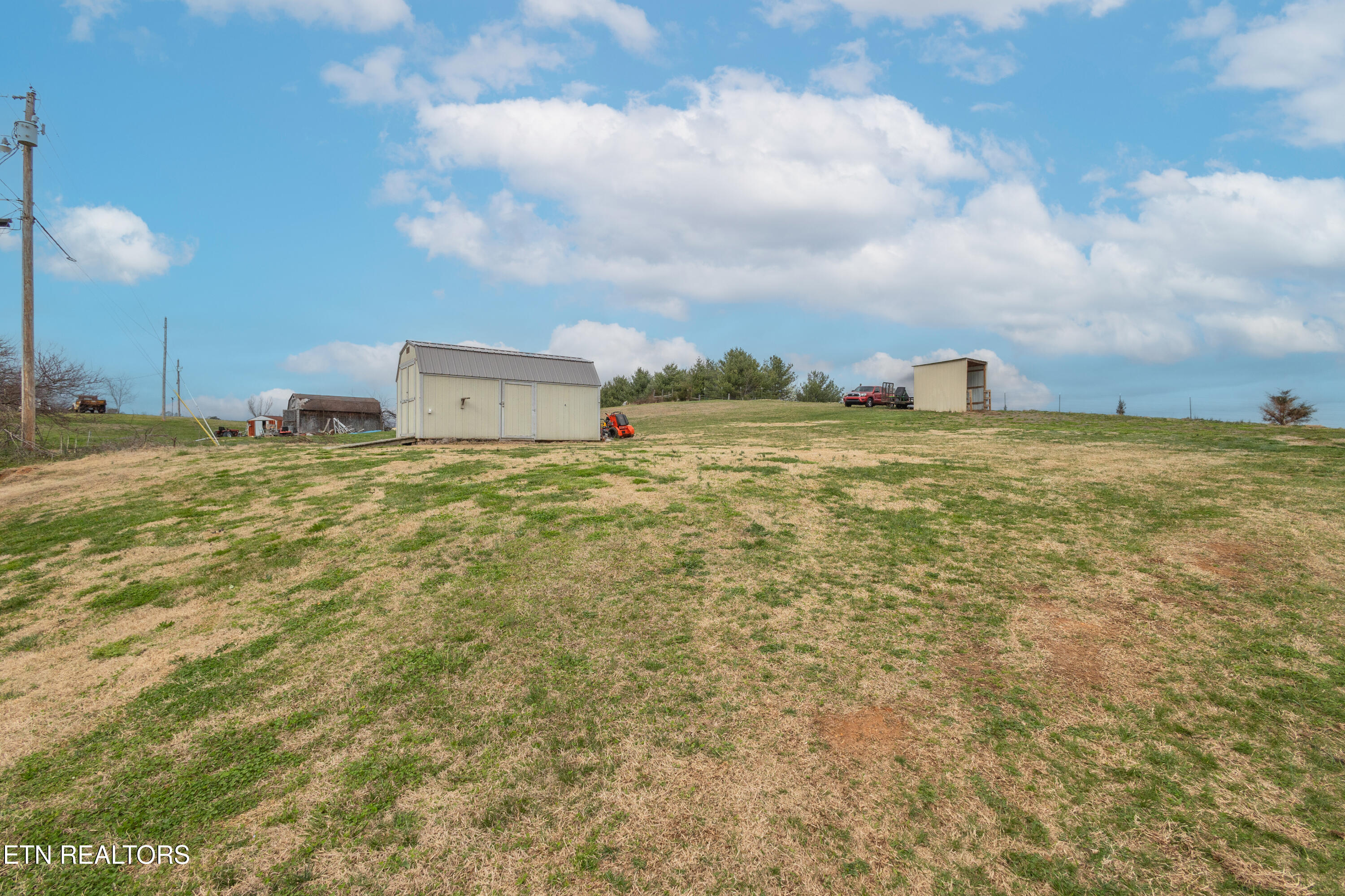 915 Howell River Road Rutledge TN 37861