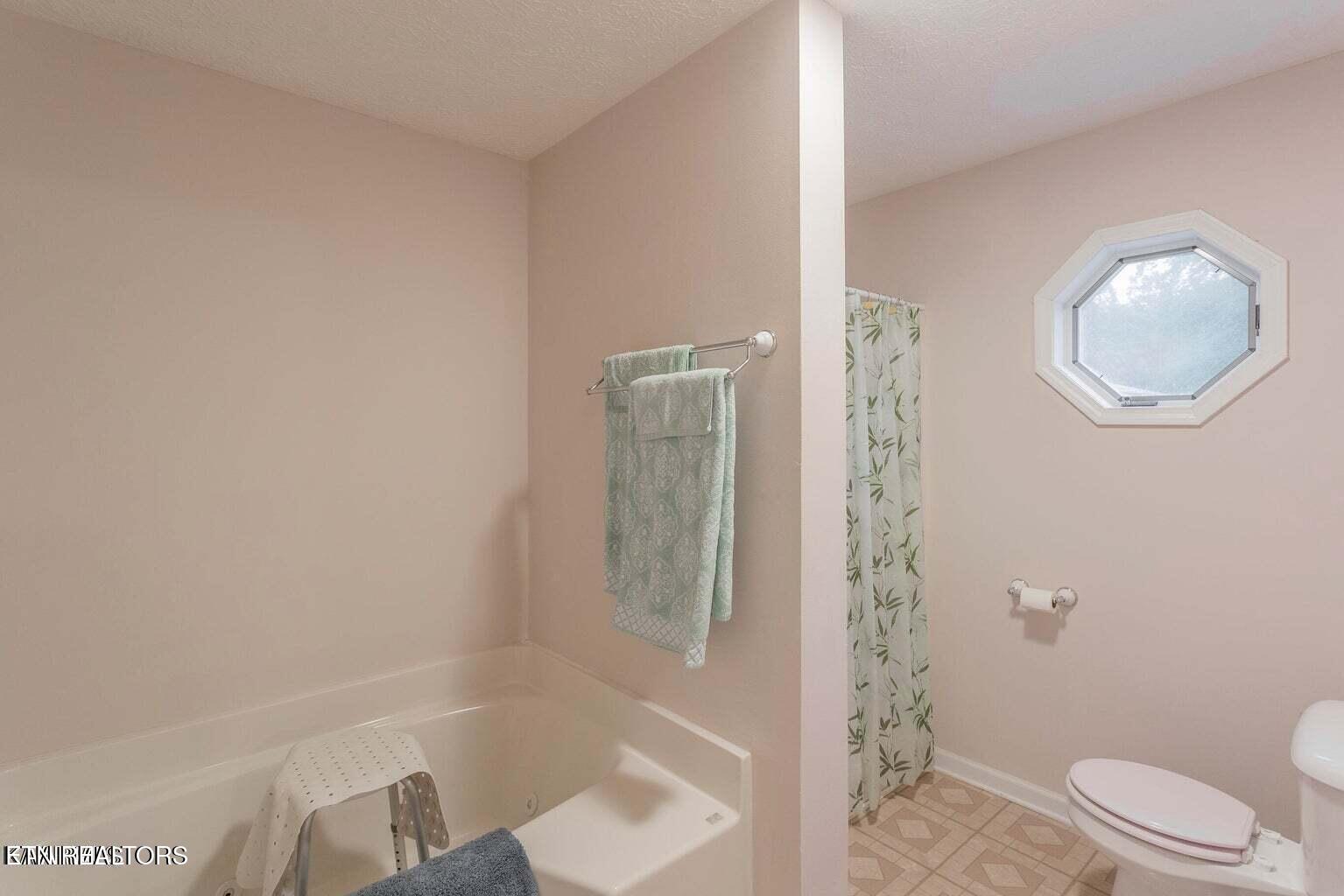 125 Mallard Duck Lane Rockwood TN 37854