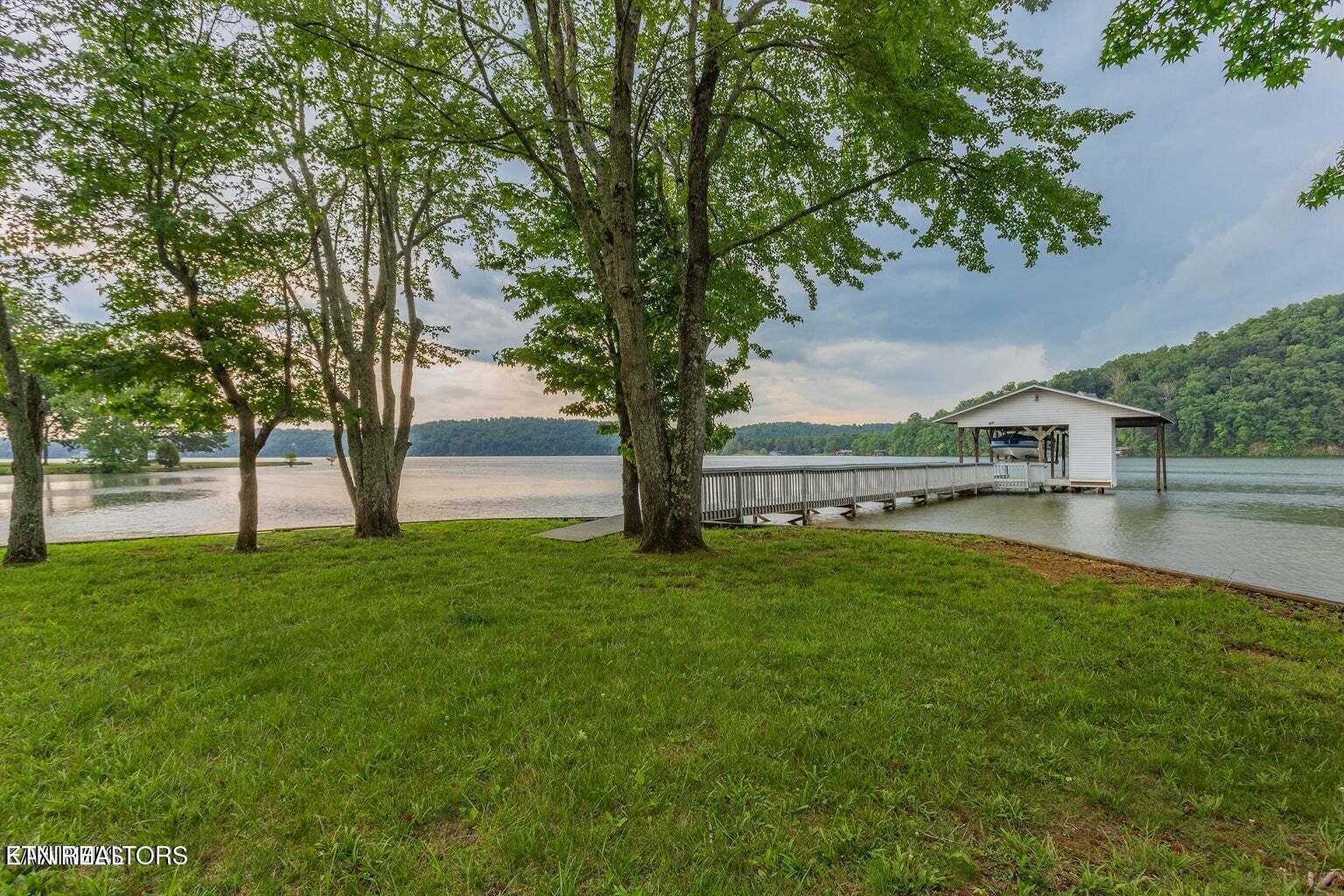 125 Mallard Duck Lane Rockwood TN 37854