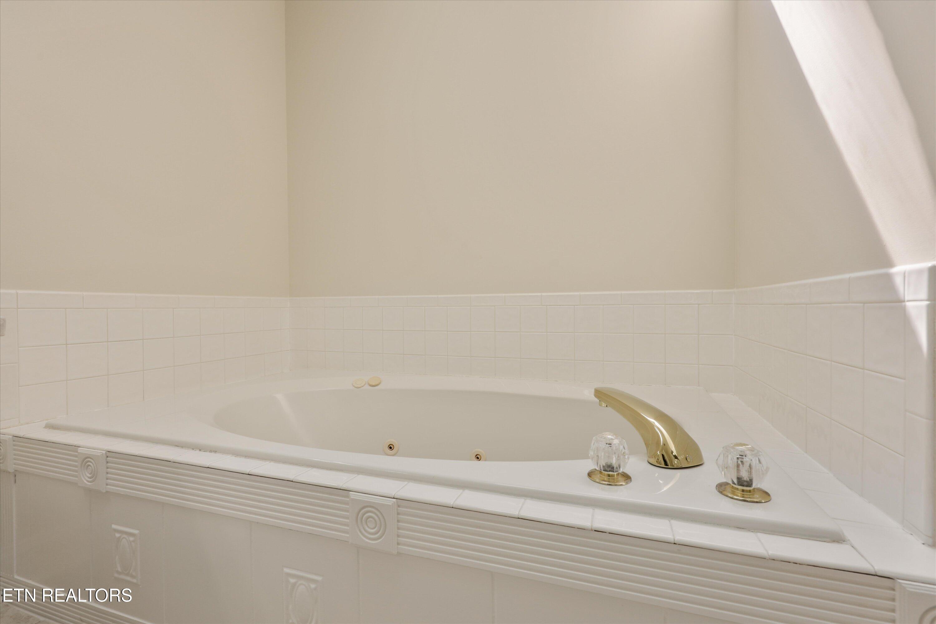 2393 Conners Creek Circle Knoxville TN 37932