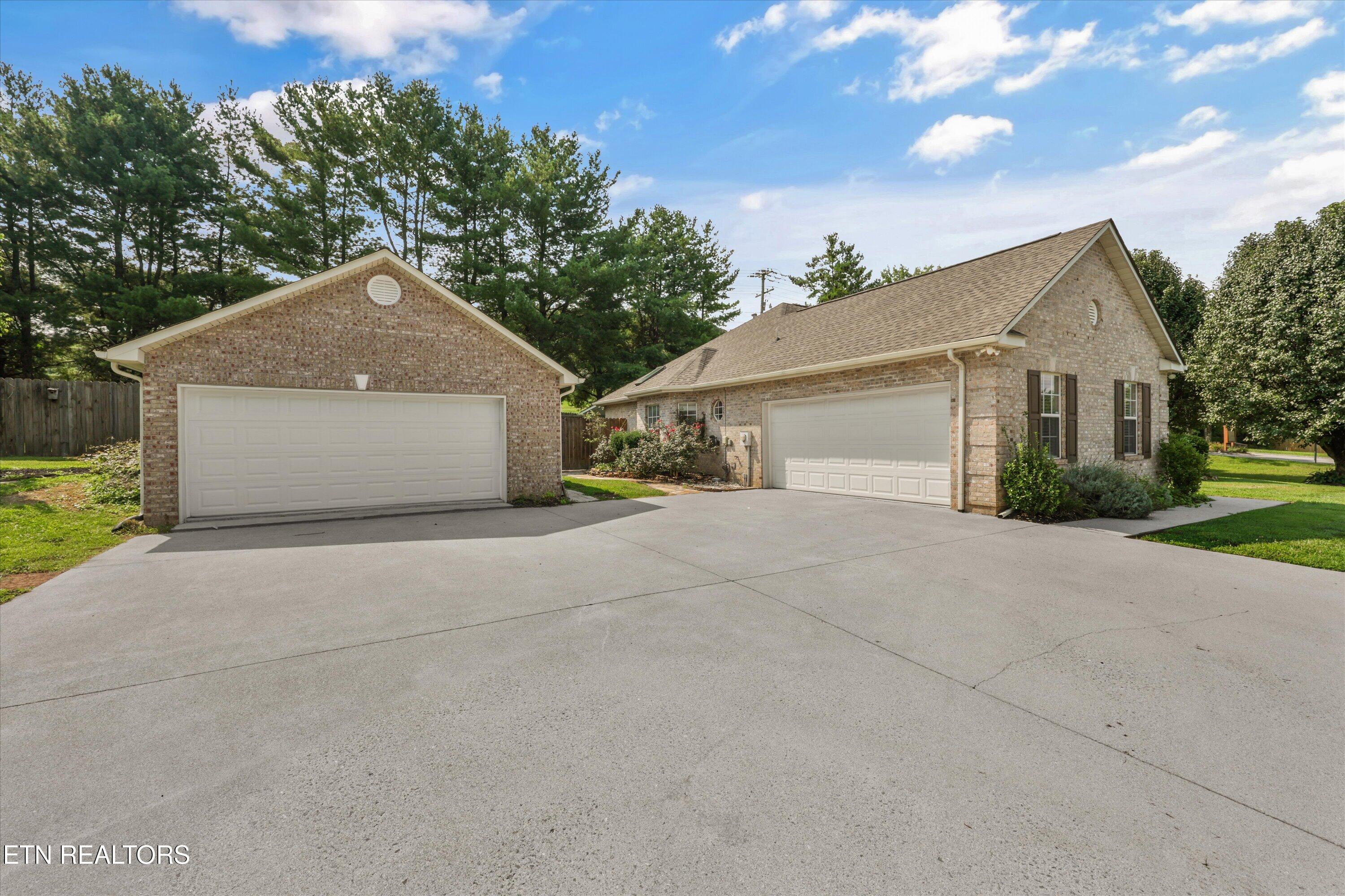 2393 Conners Creek Circle Knoxville TN 37932