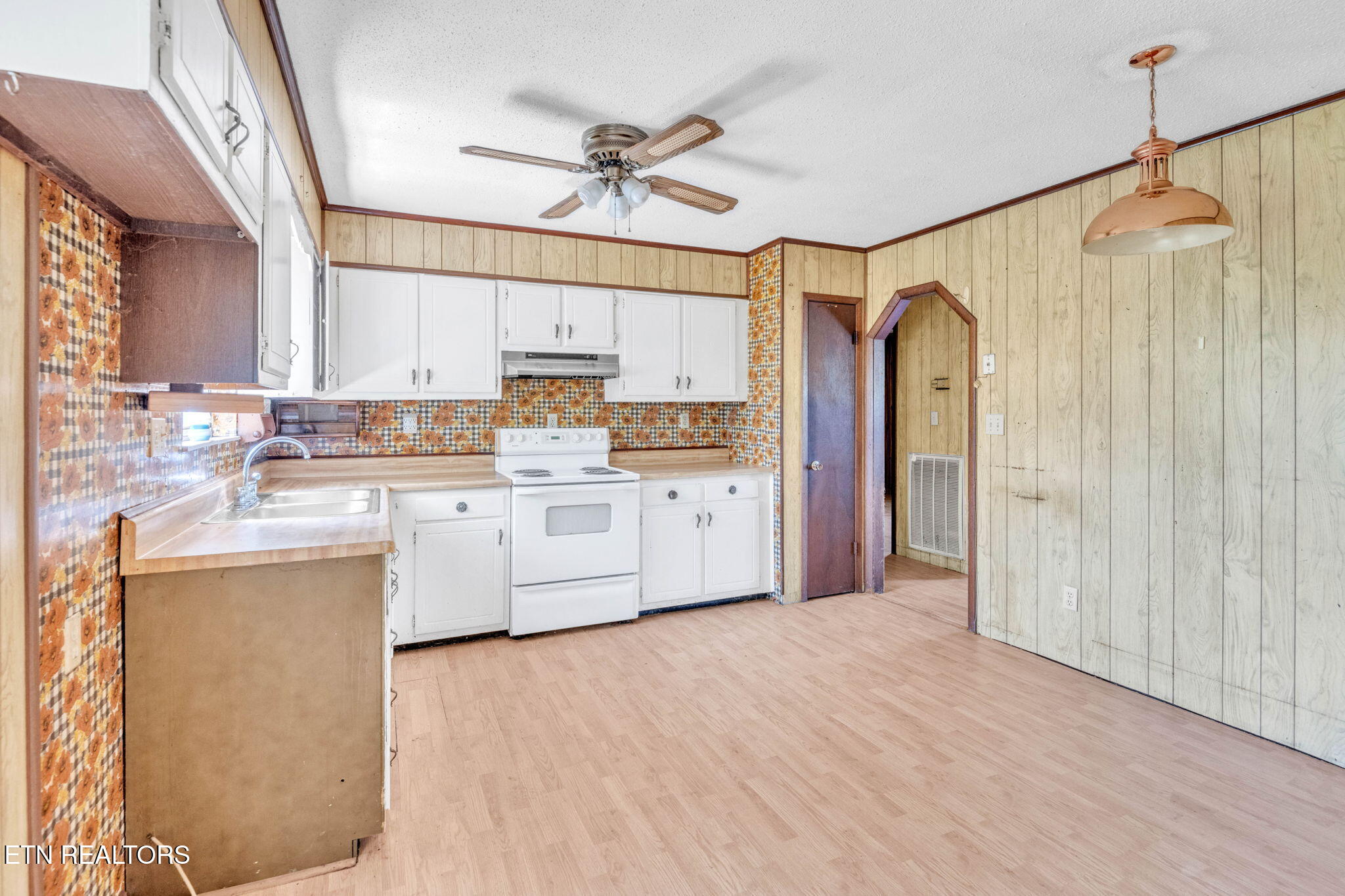 322 Idlewild Drive White Pine TN 37890