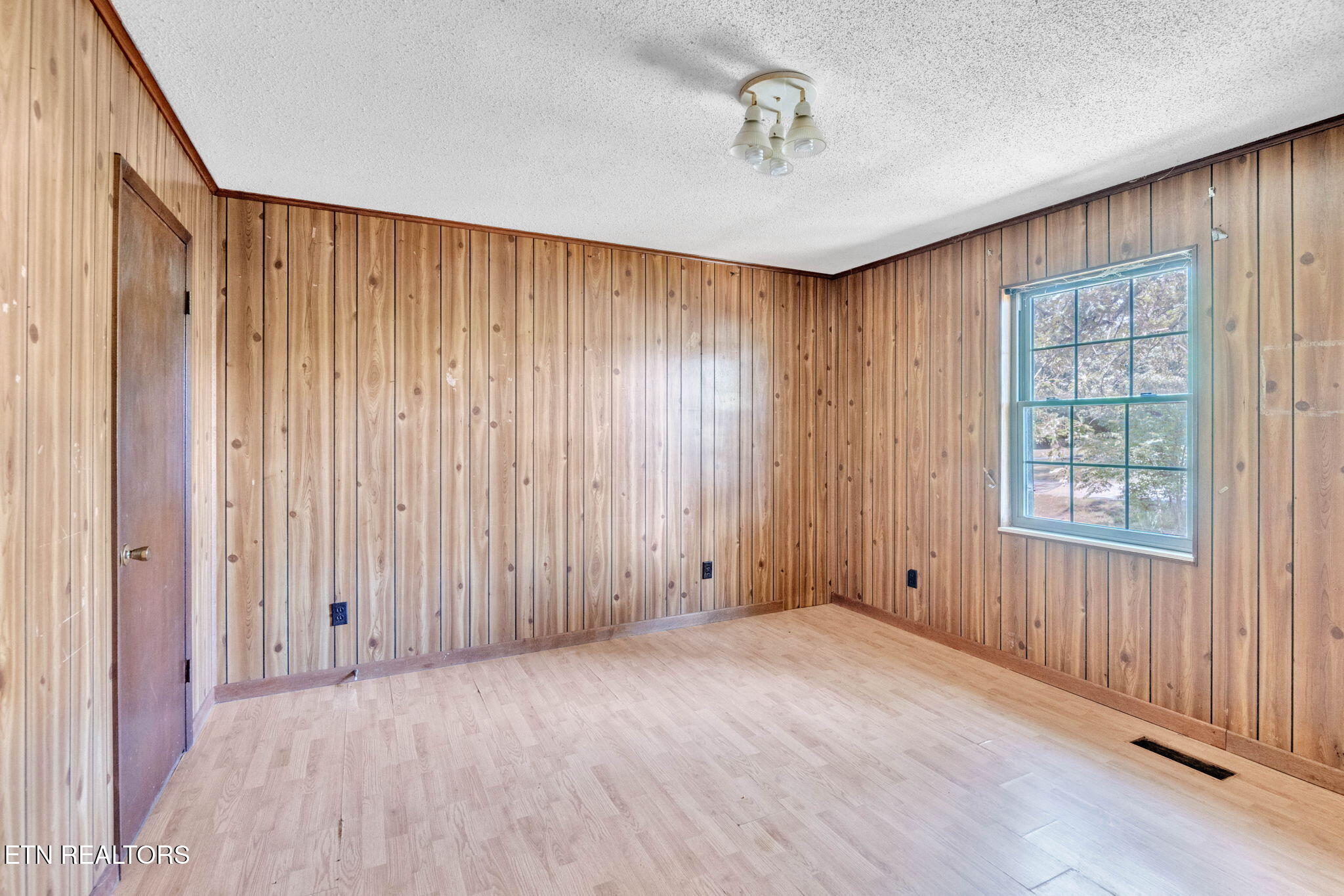 322 Idlewild Drive White Pine TN 37890