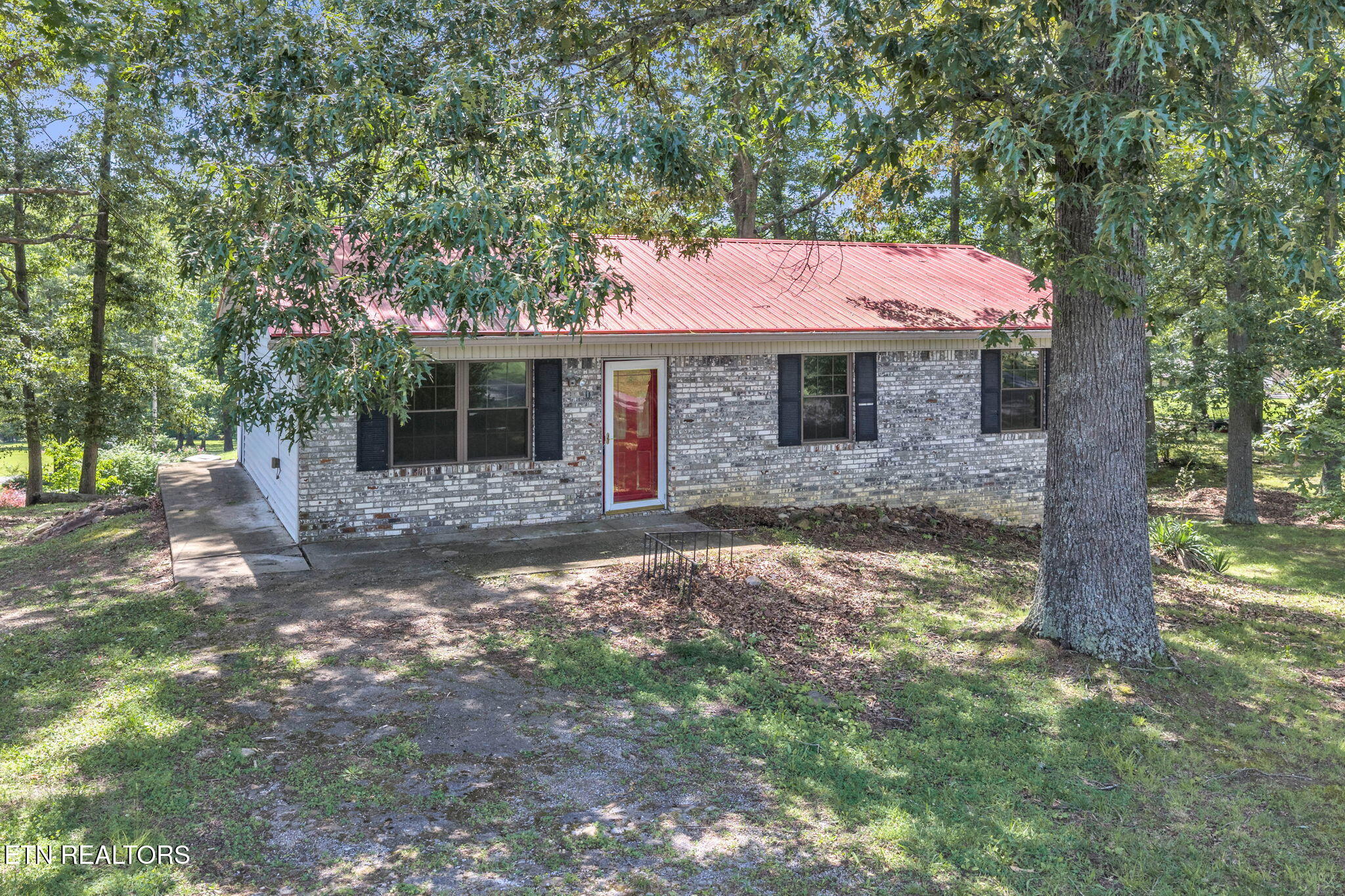 322 Idlewild Drive White Pine TN 37890