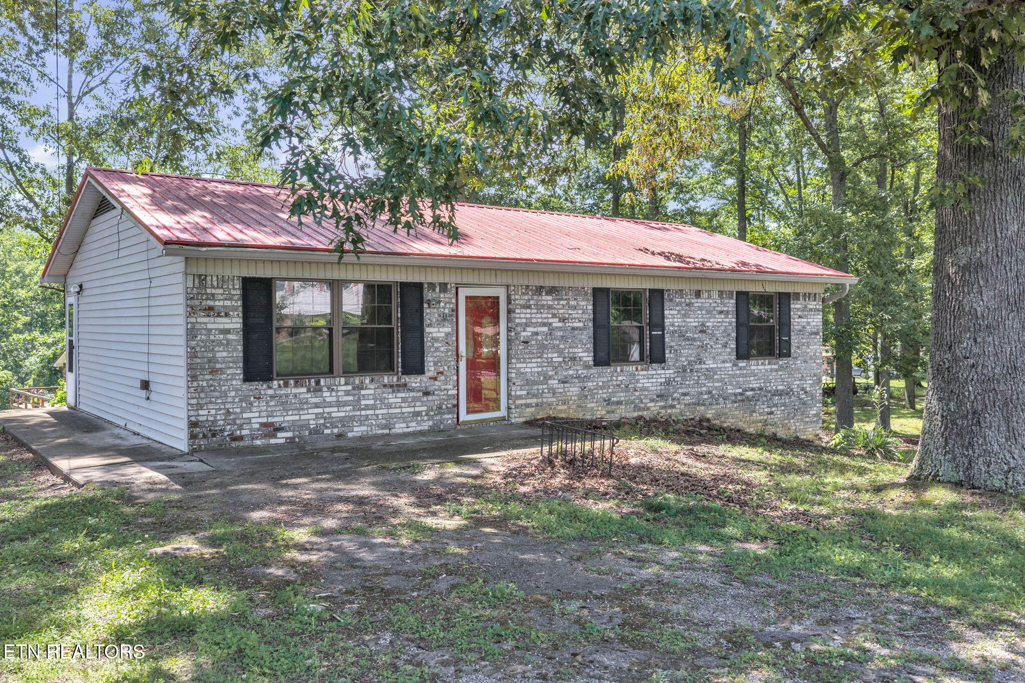 322 Idlewild Drive White Pine TN 37890