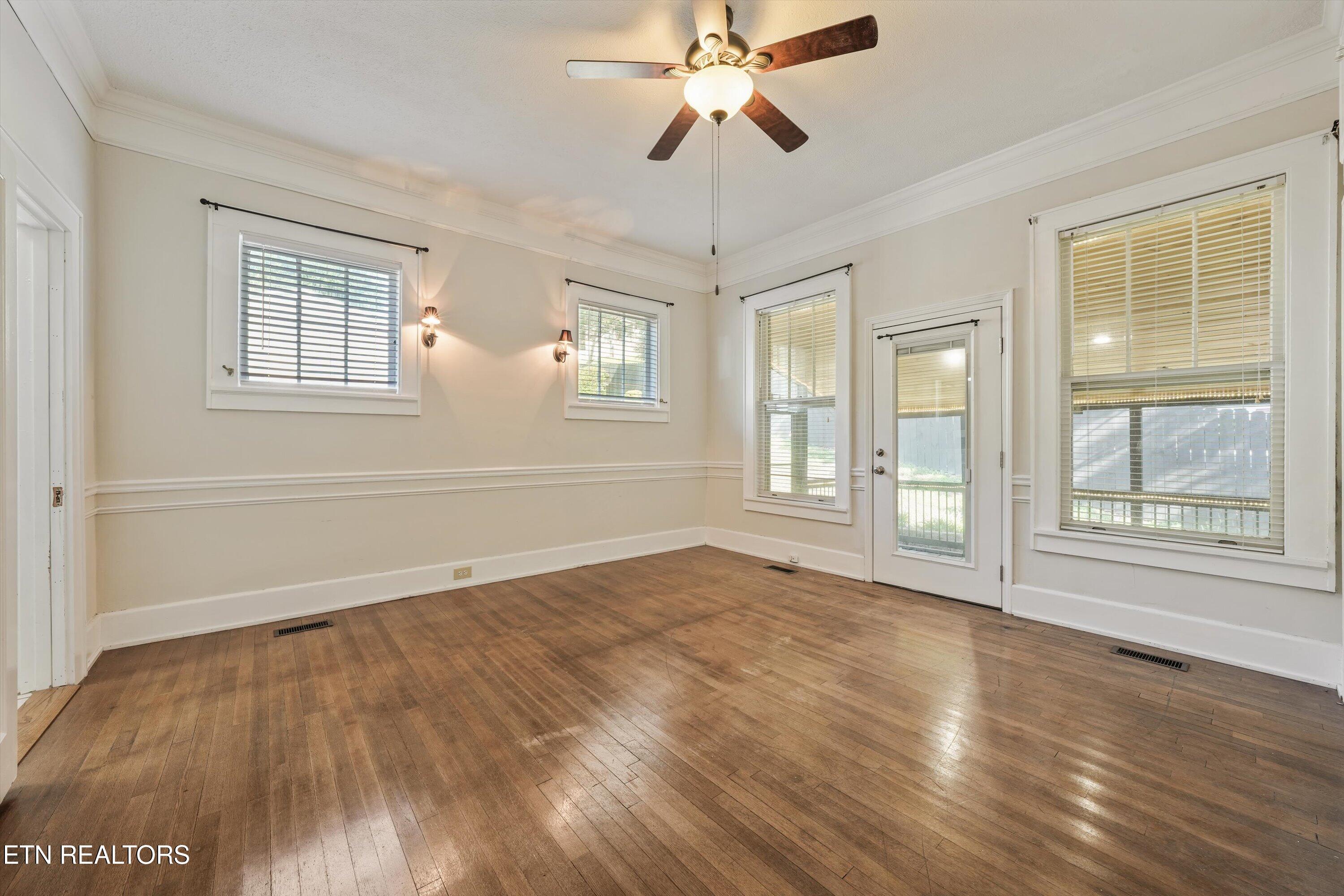 518 N Main Street Clinton TN 37716