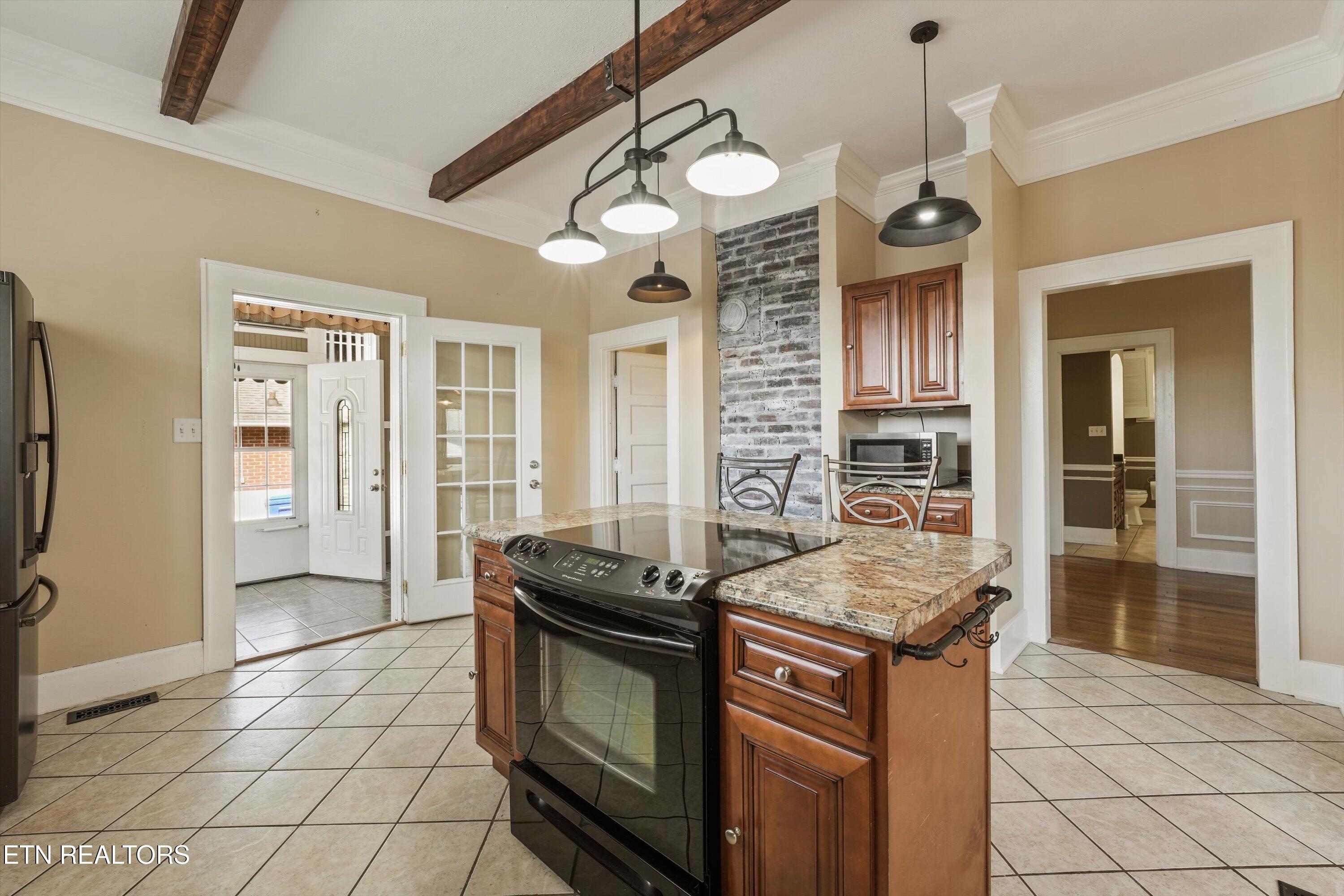 518 N Main Street Clinton TN 37716