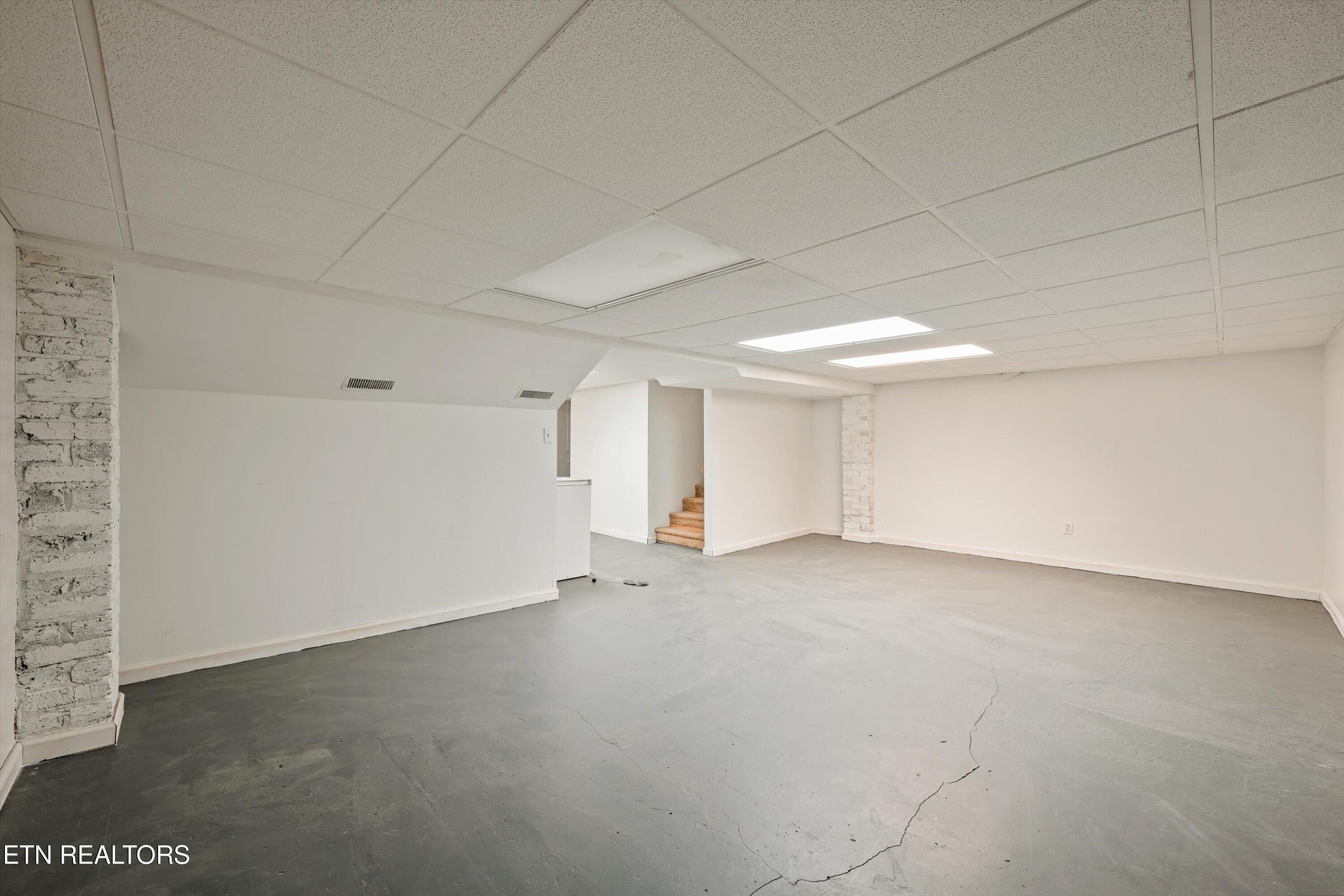 518 N Main Street Clinton TN 37716