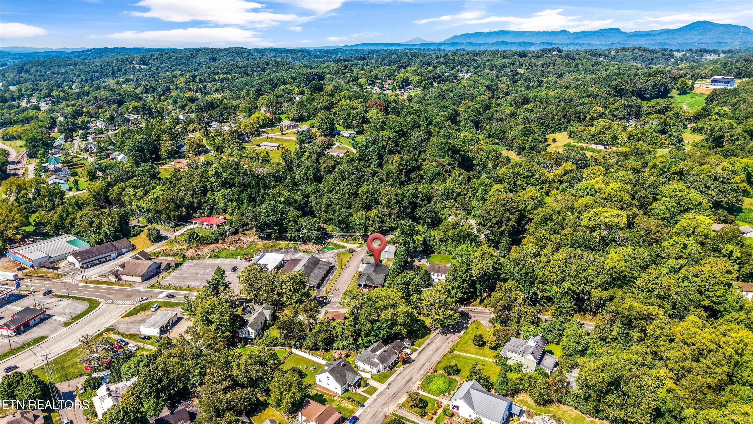 518 N Main Street Clinton TN 37716