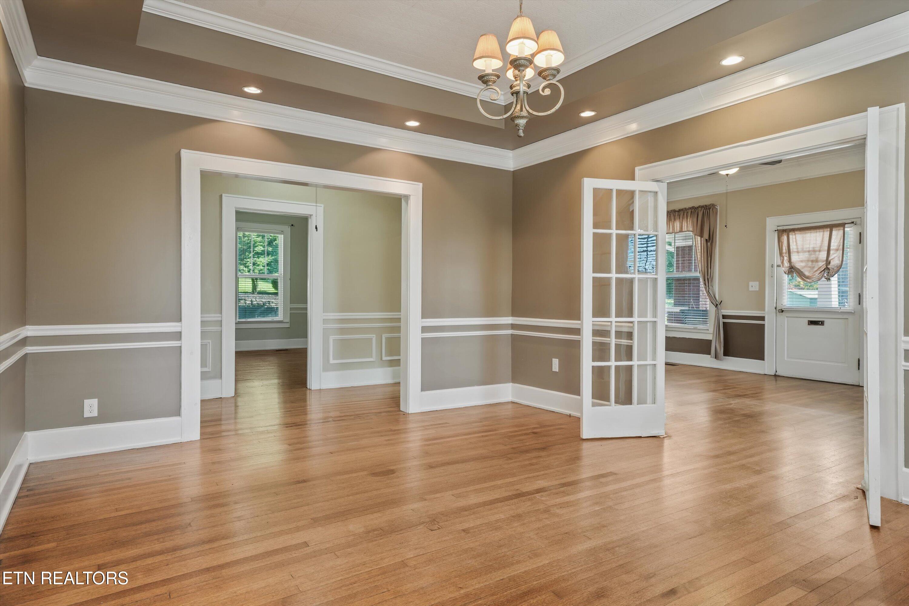 518 N Main Street Clinton TN 37716