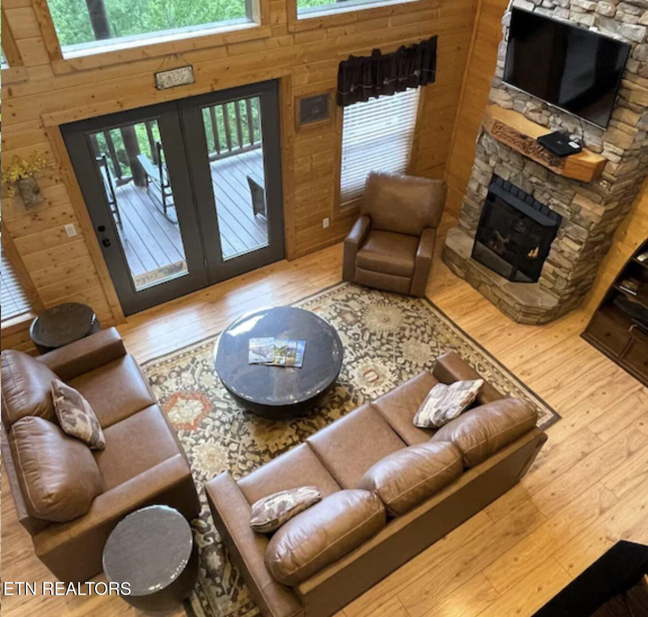 909 Fawn Hollow Trail Townsend TN 37882