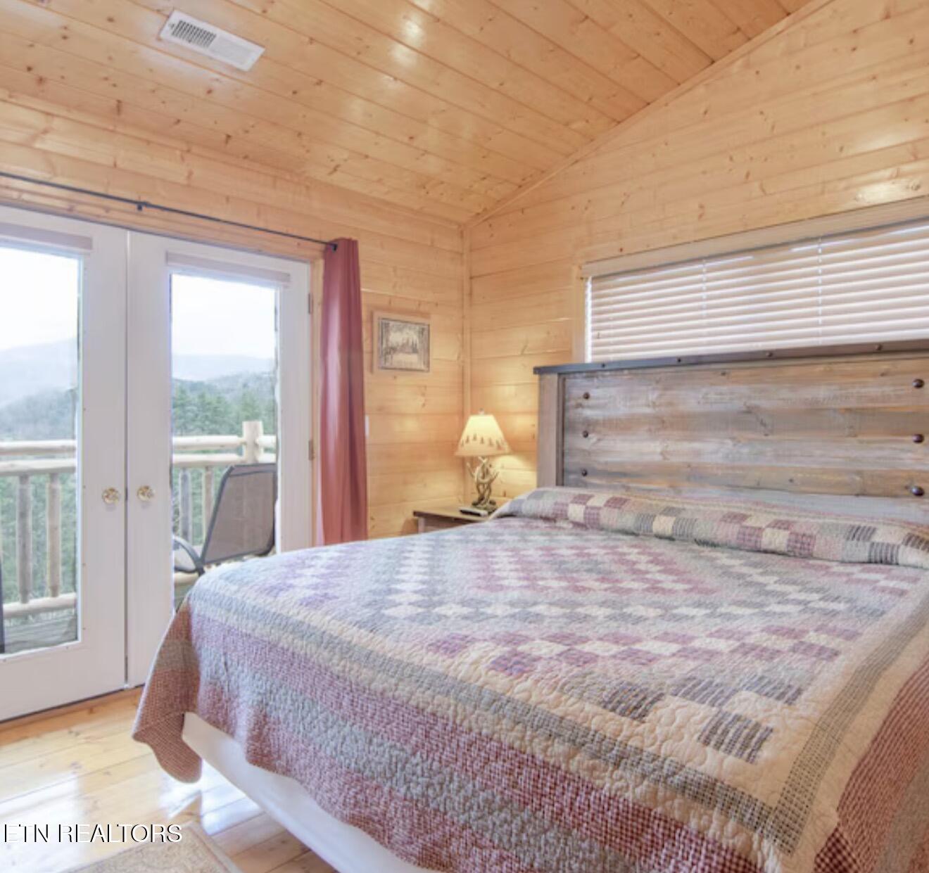 909 Fawn Hollow Trail Townsend TN 37882