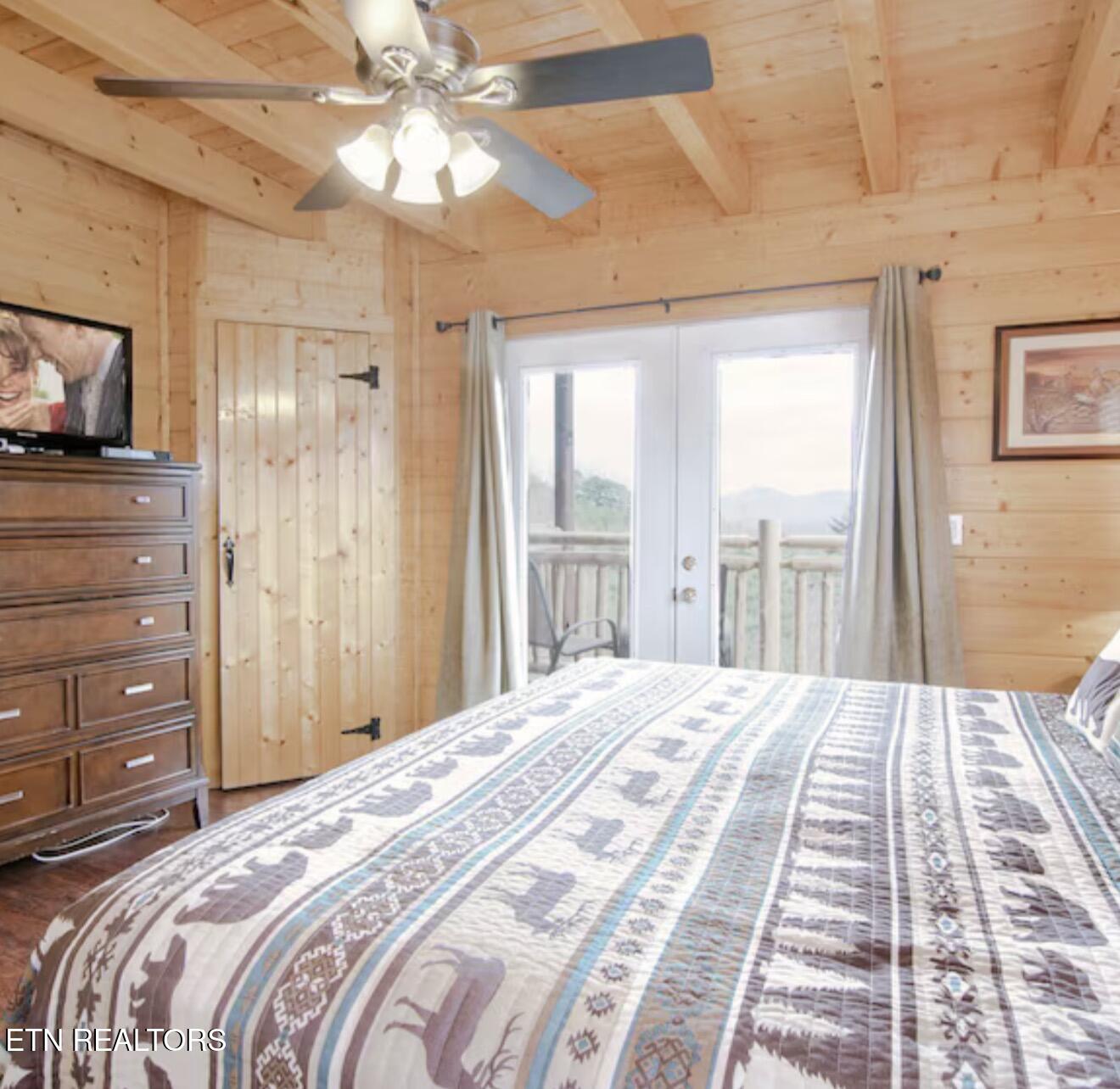 909 Fawn Hollow Trail Townsend TN 37882