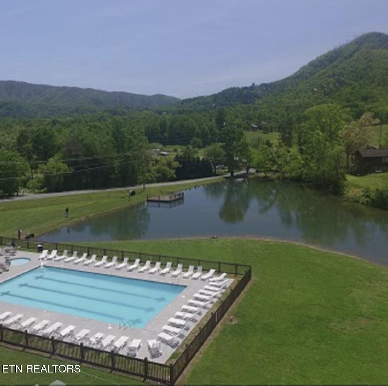 909 Fawn Hollow Trail Townsend TN 37882