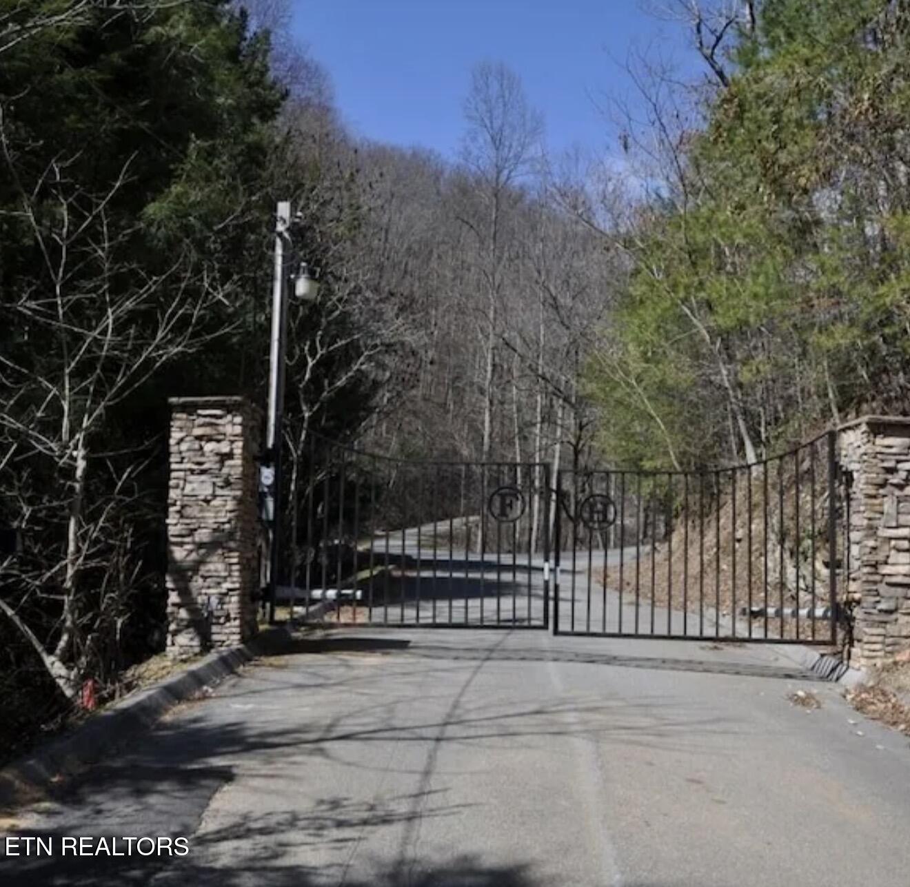 909 Fawn Hollow Trail Townsend TN 37882