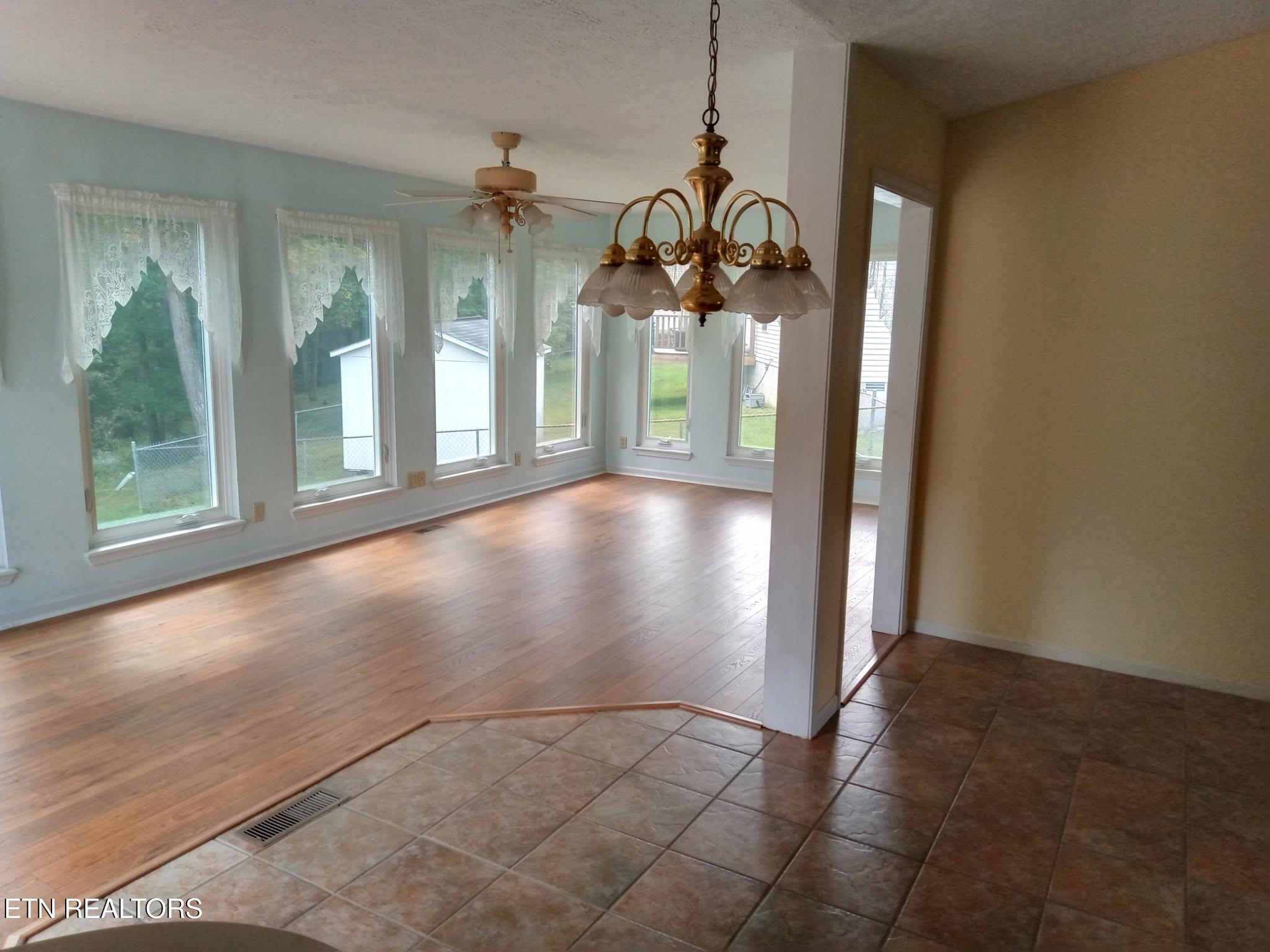 41 Chelsea Drive Crossville TN 38555