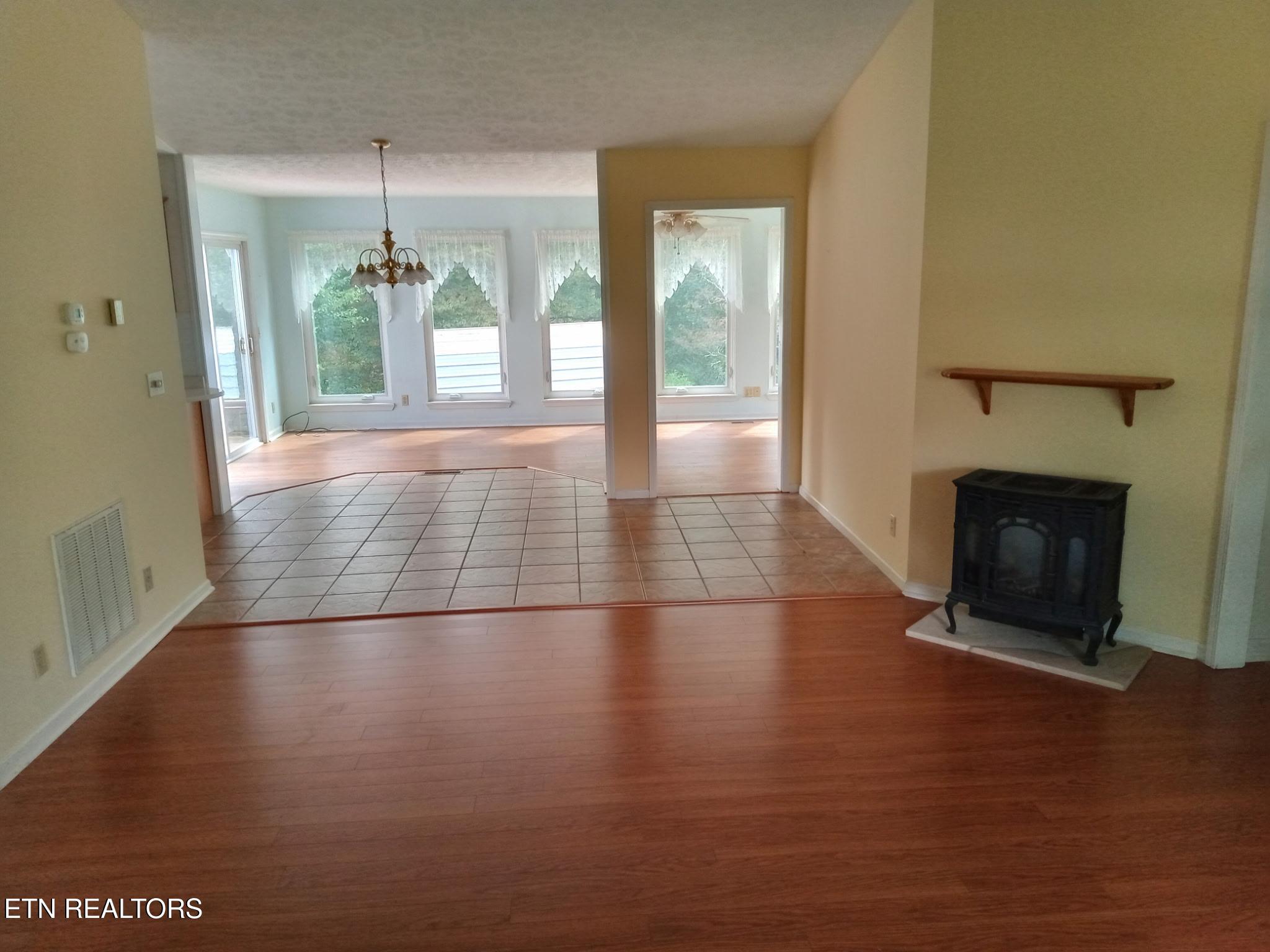 41 Chelsea Drive Crossville TN 38555