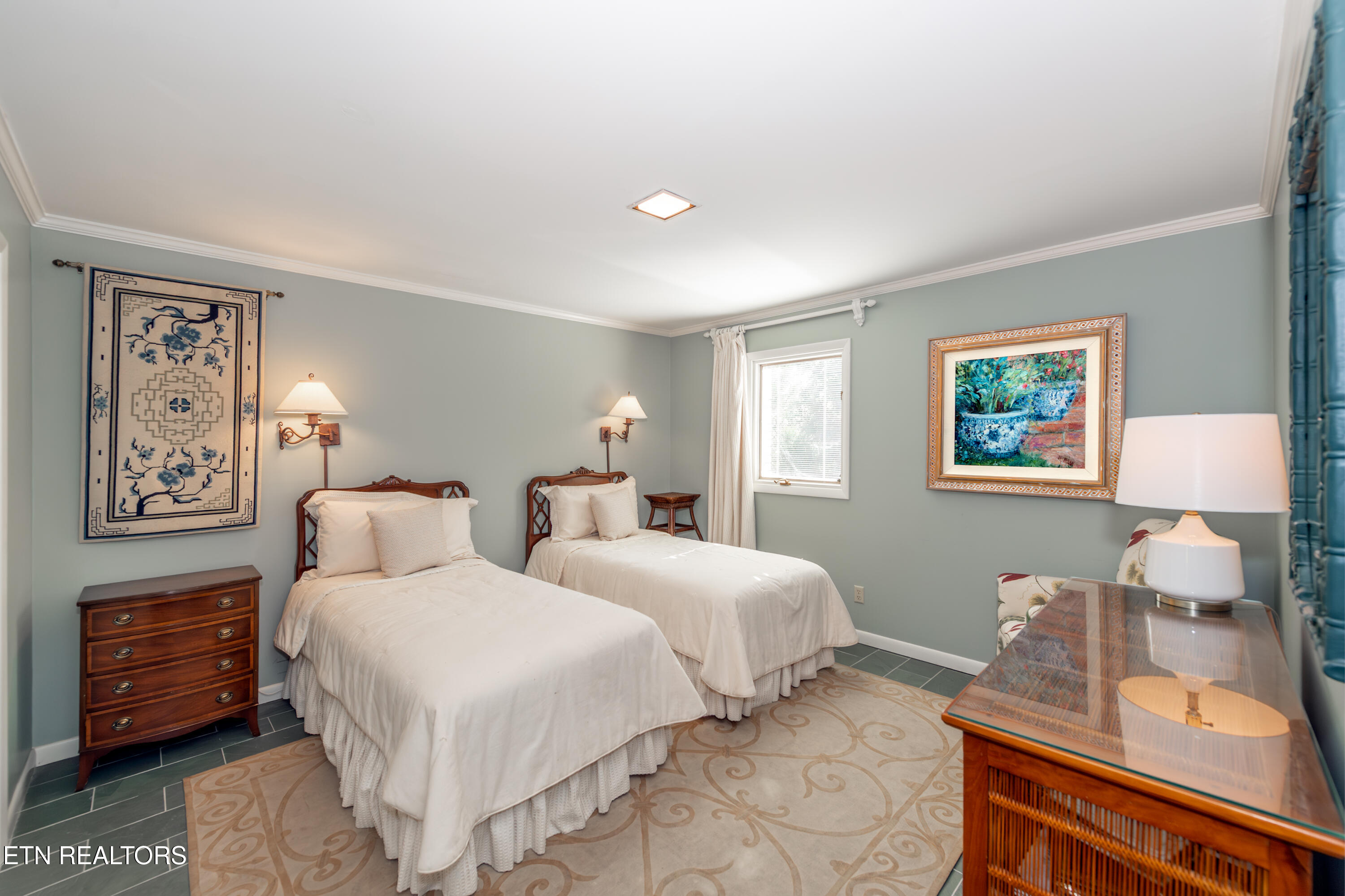 667 Kenesaw Avenue Knoxville TN 37919