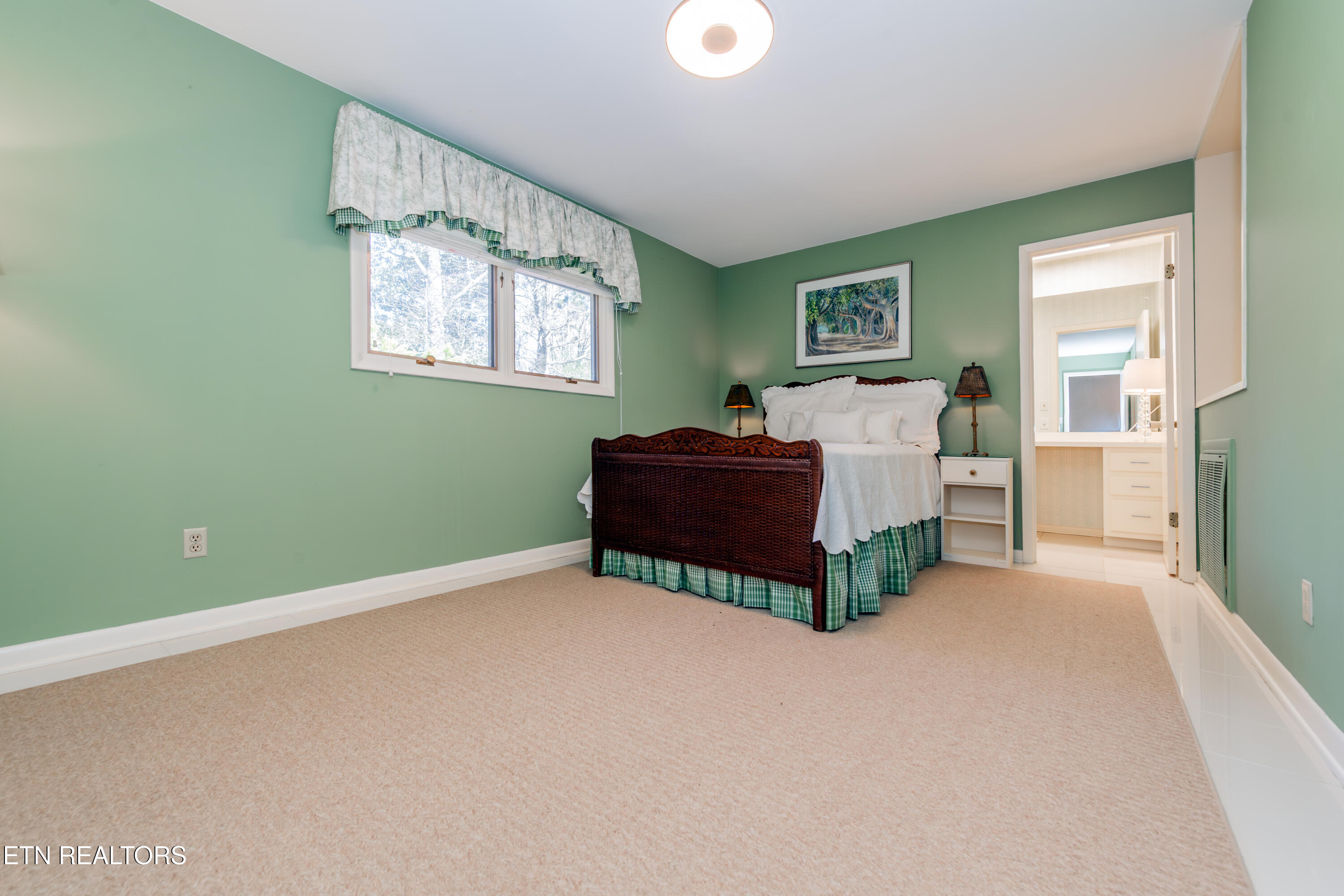 667 Kenesaw Avenue Knoxville TN 37919