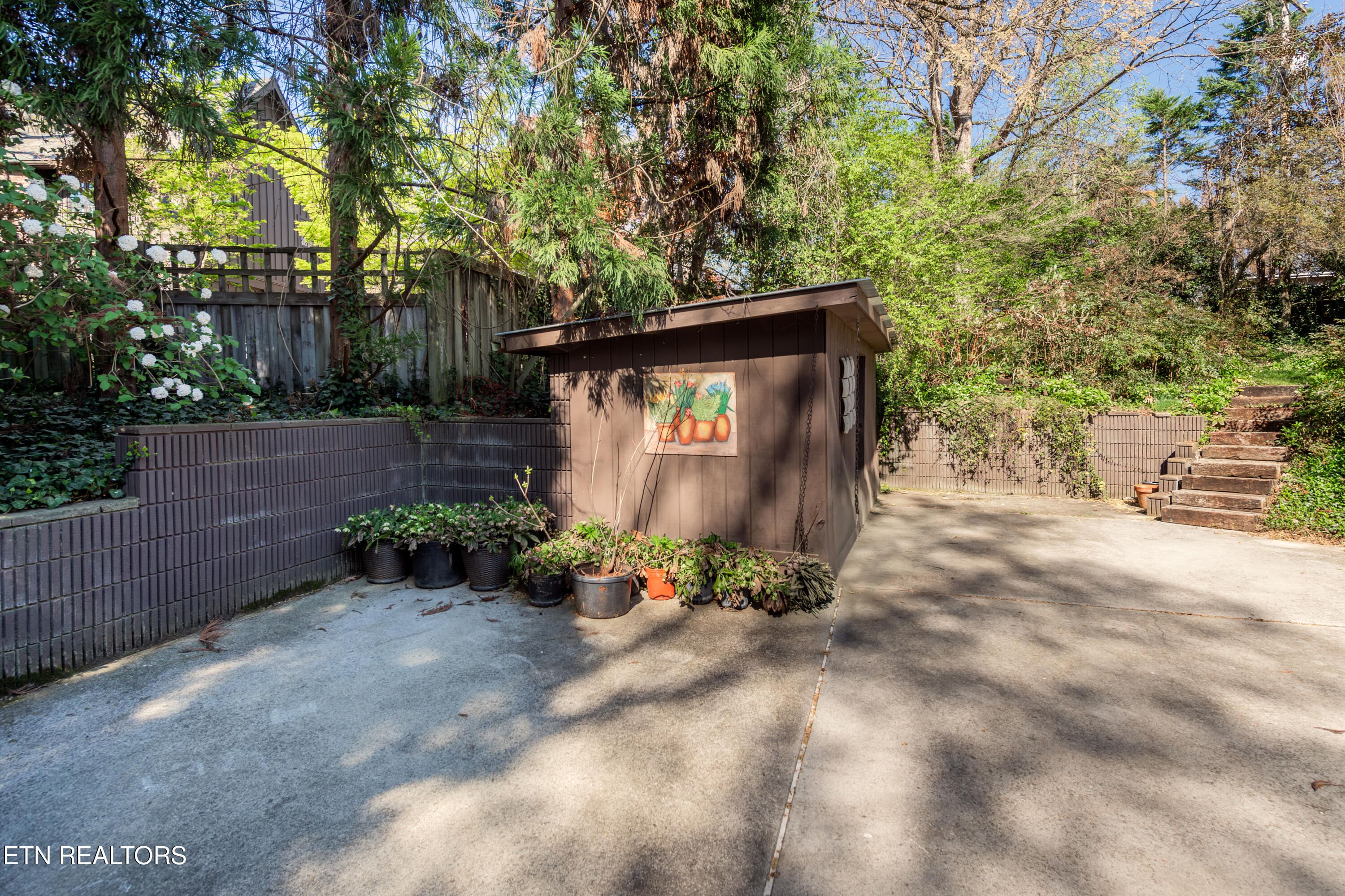 667 Kenesaw Avenue Knoxville TN 37919
