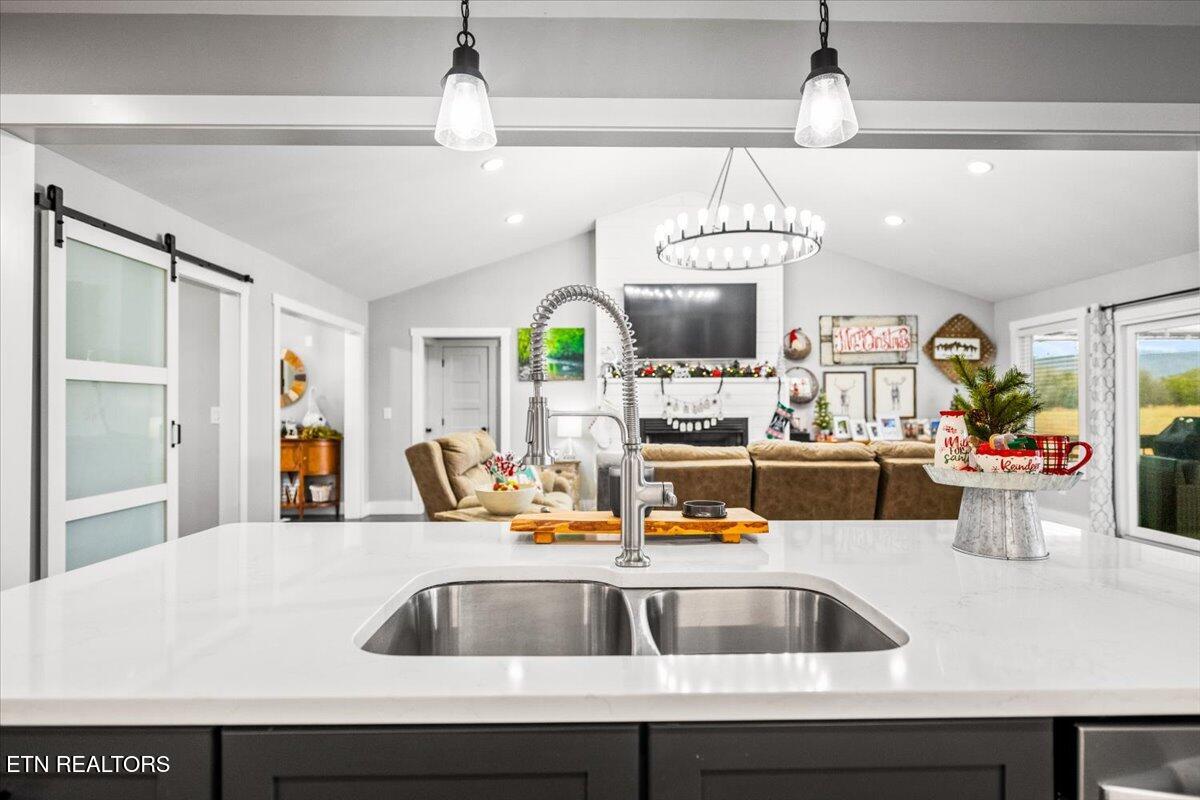 129 Austin Lane Jacksboro TN 37757