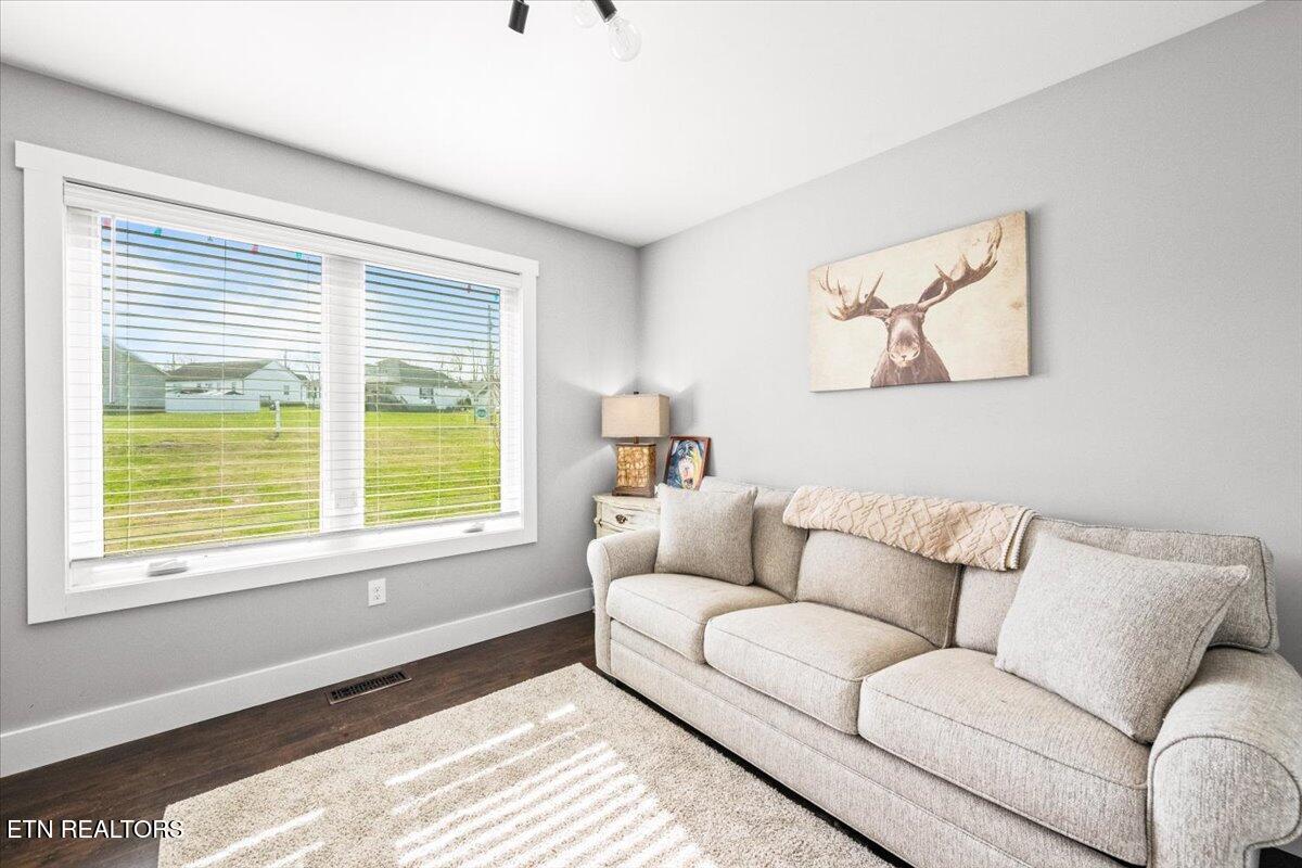 129 Austin Lane Jacksboro TN 37757