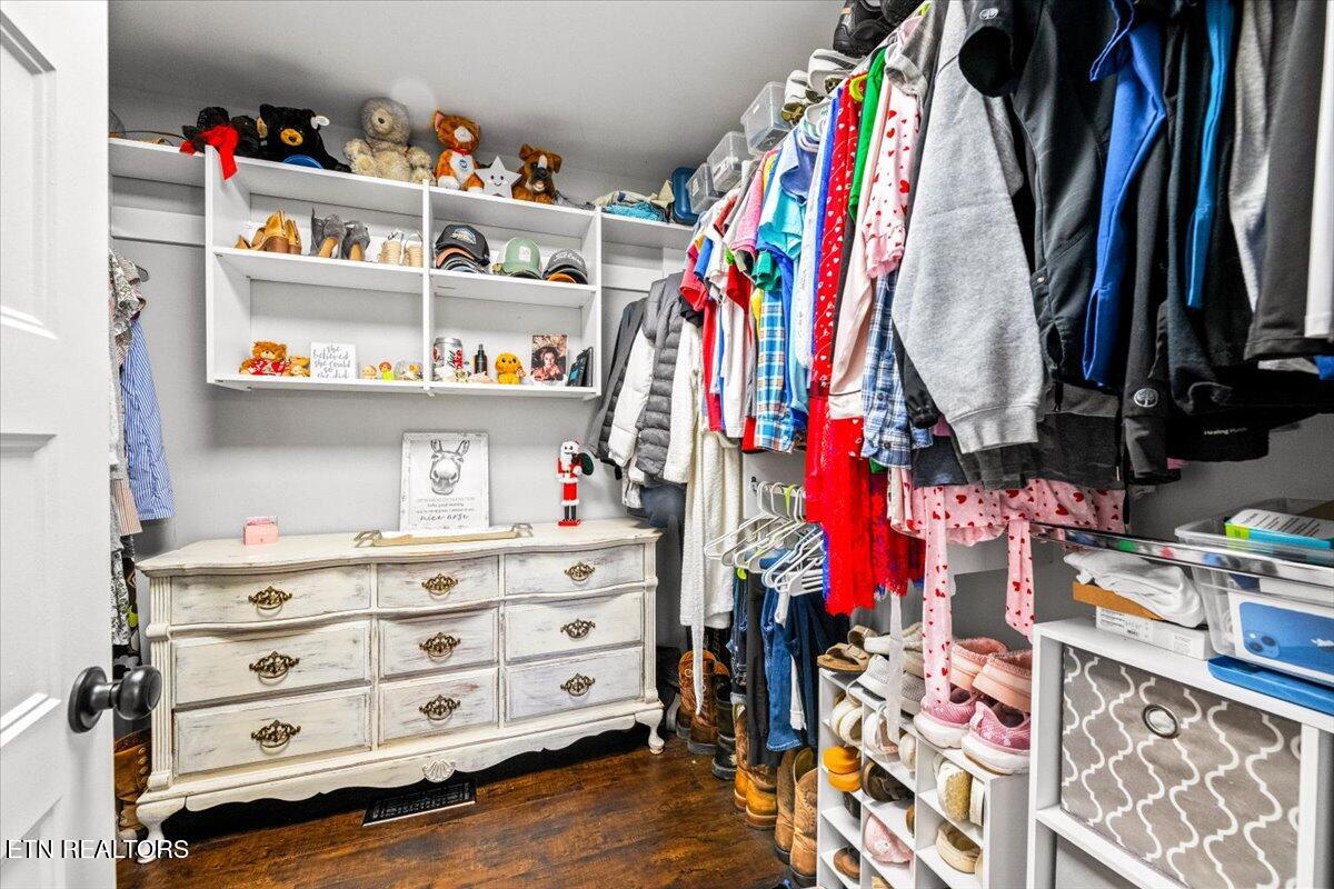 129 Austin Lane Jacksboro TN 37757