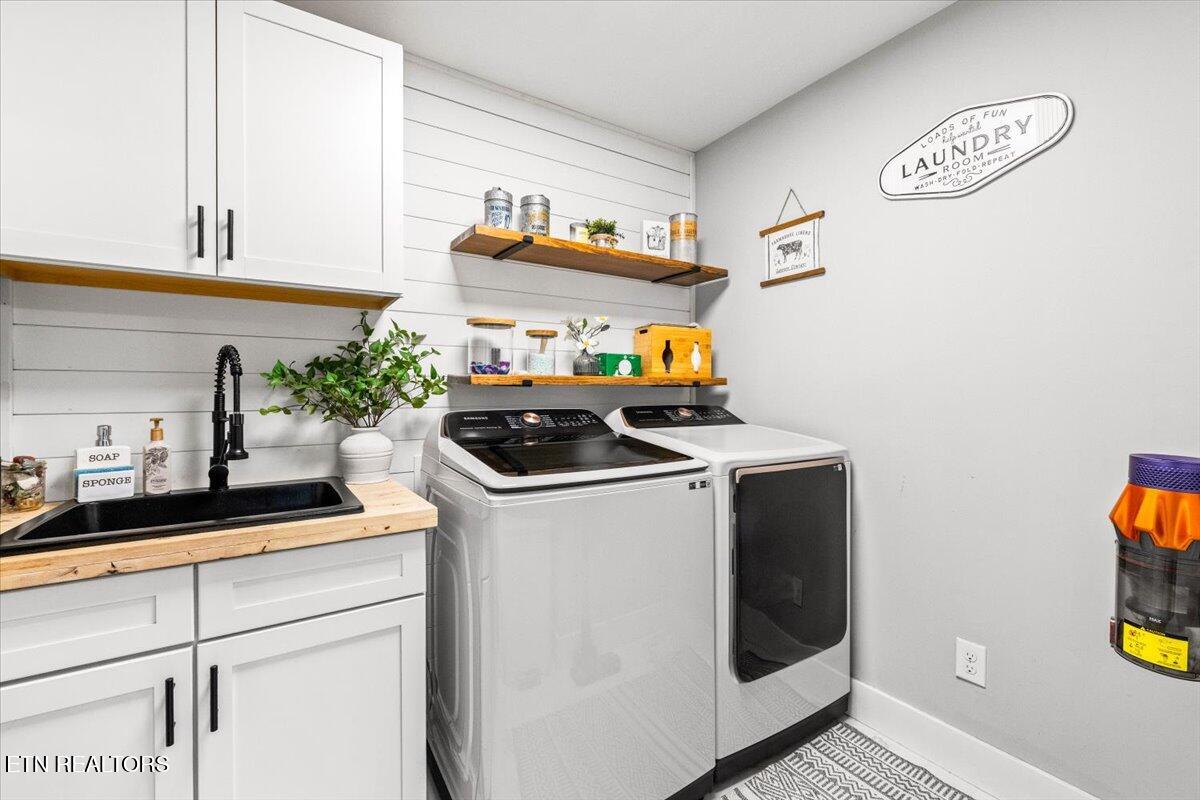 129 Austin Lane Jacksboro TN 37757