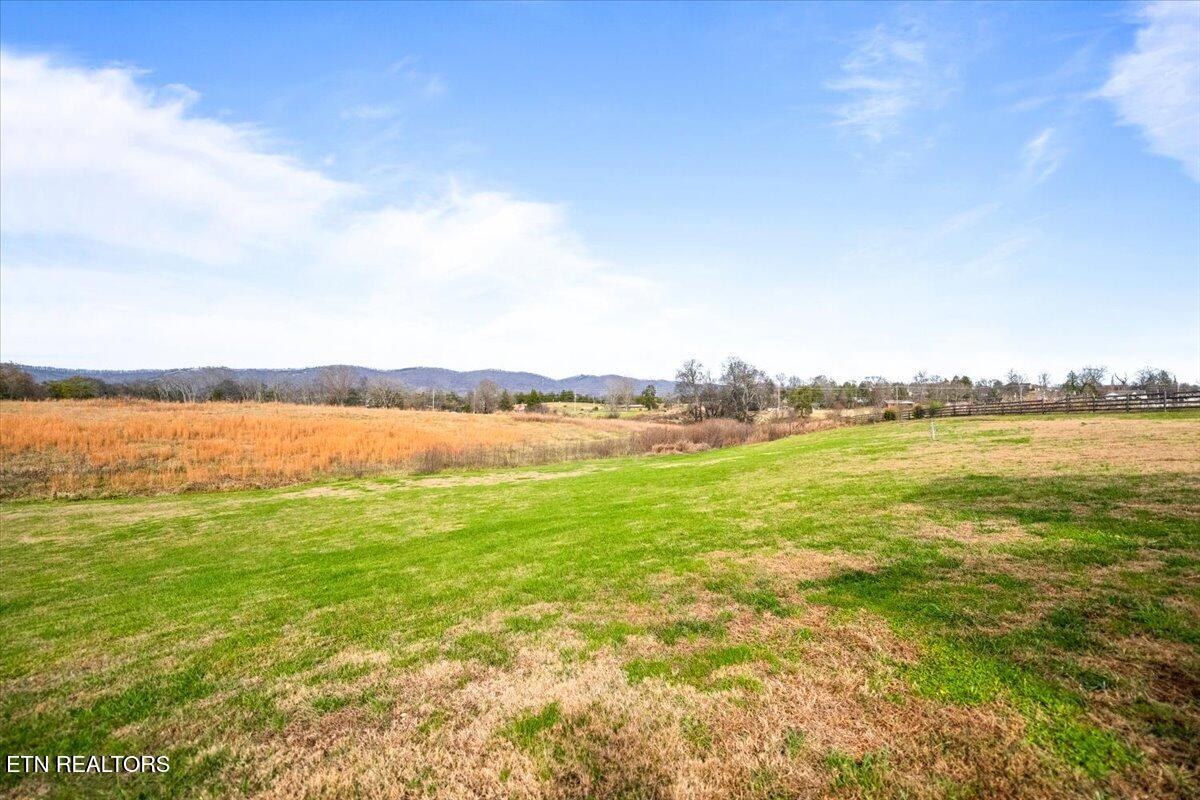 129 Austin Lane Jacksboro TN 37757