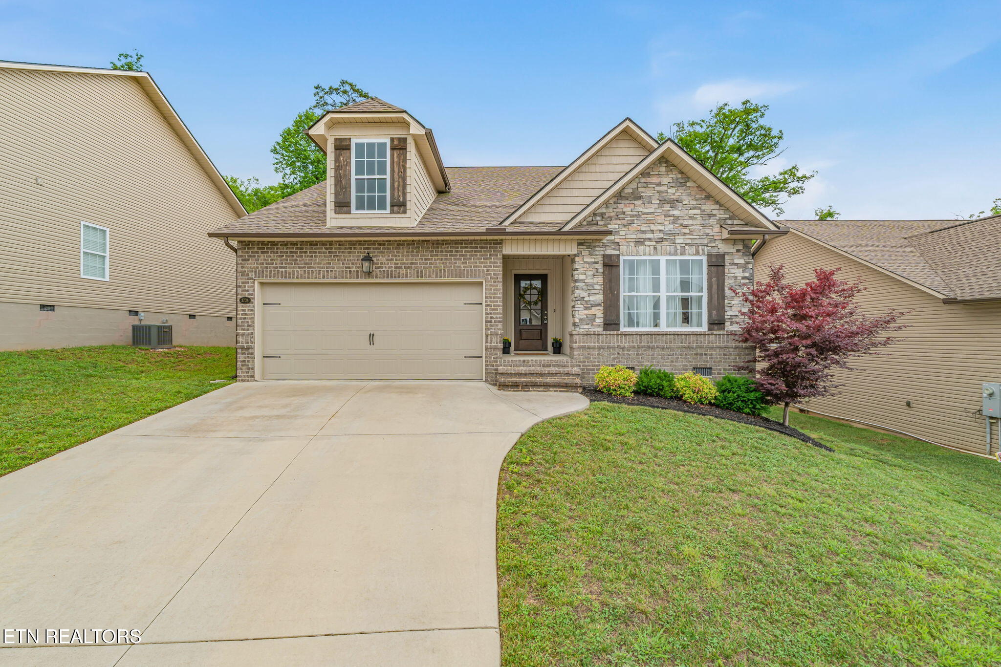 3736 Parker Harrison Way Knoxville TN 37924