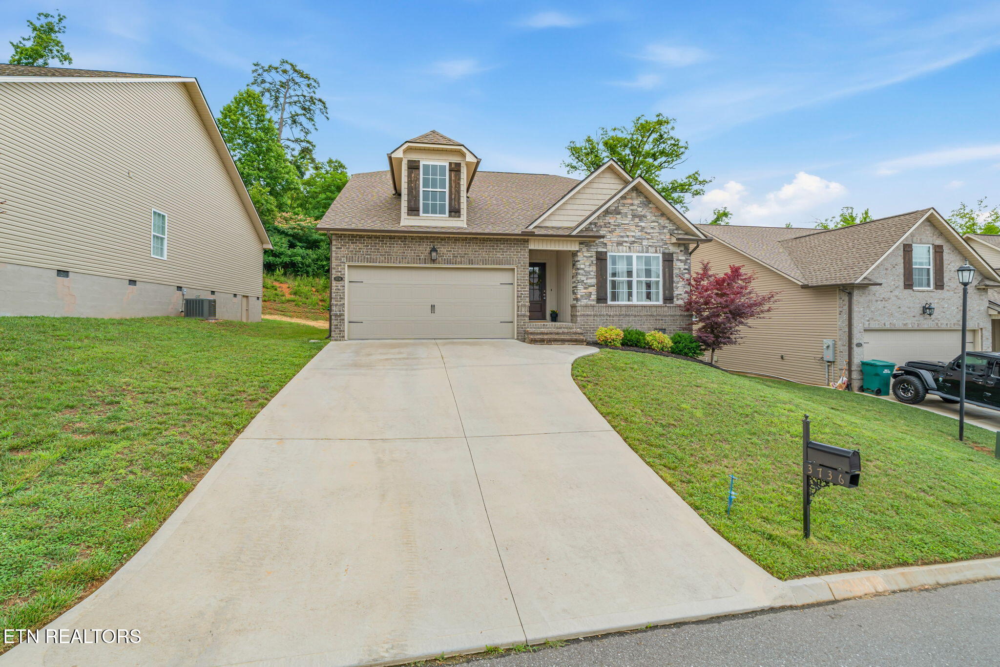 3736 Parker Harrison Way Knoxville TN 37924