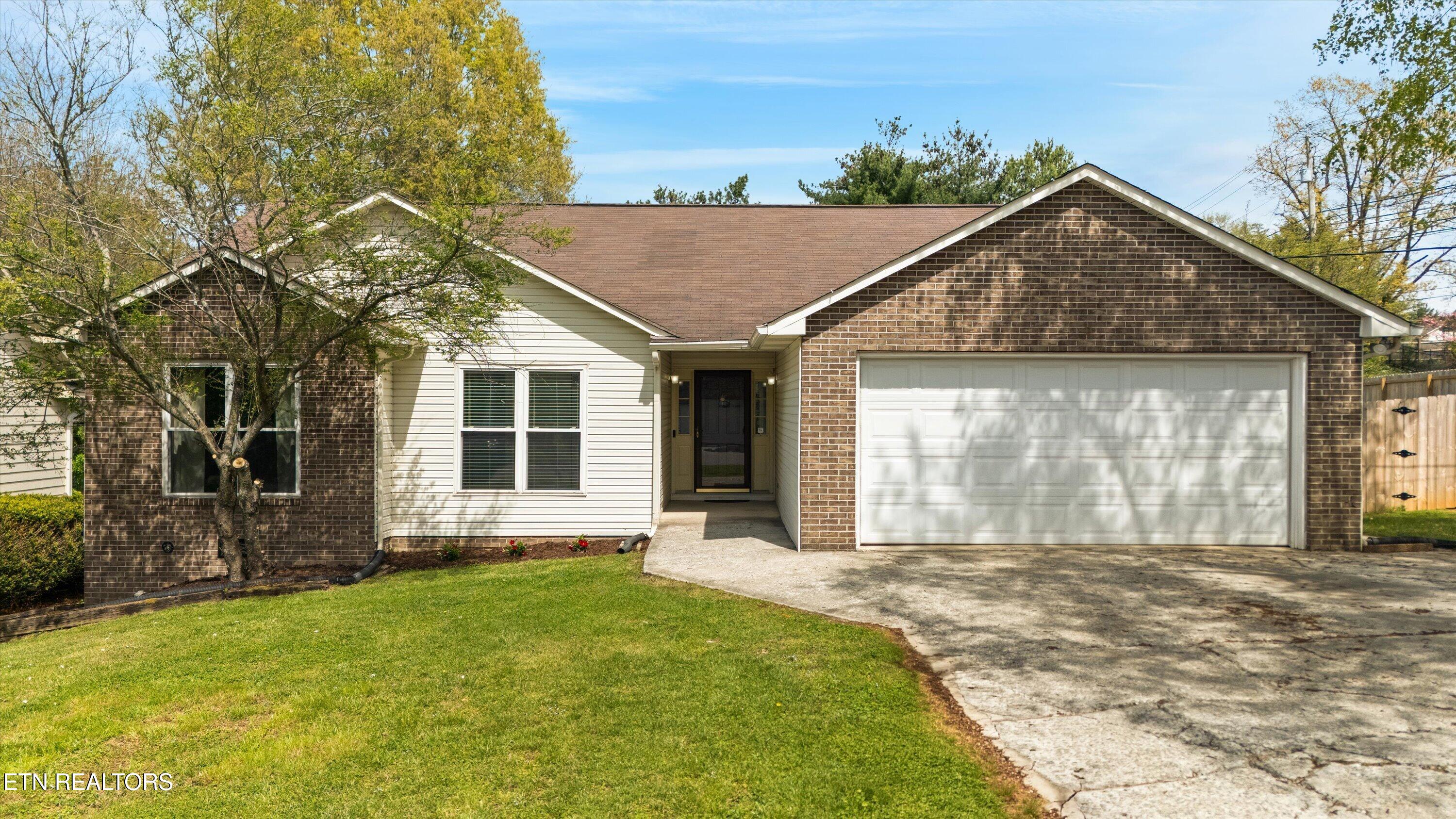 2201 E Windbrook Road Knoxville TN 37923
