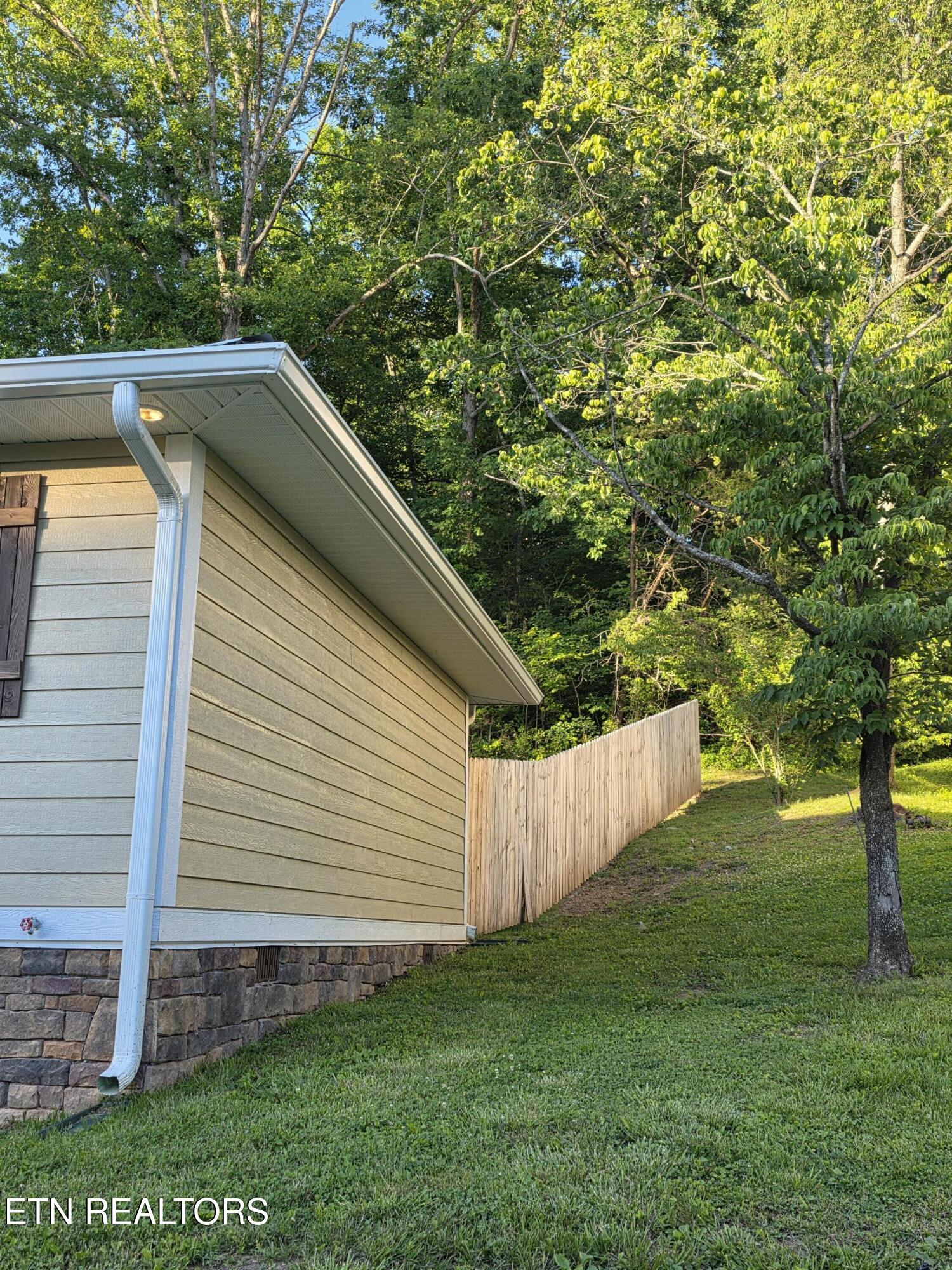 590 Litton Road Oneida TN 37841