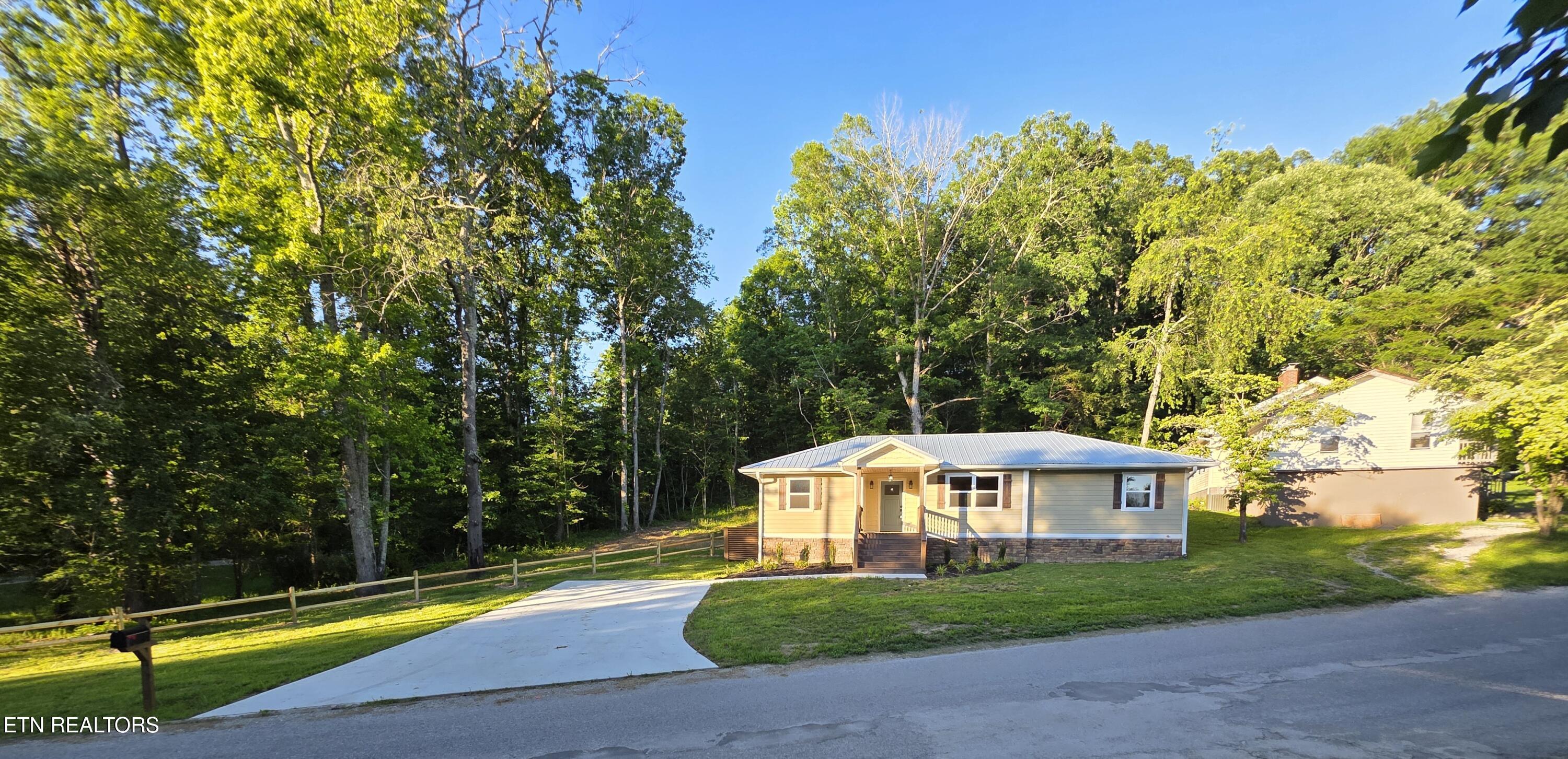 590 Litton Road Oneida TN 37841