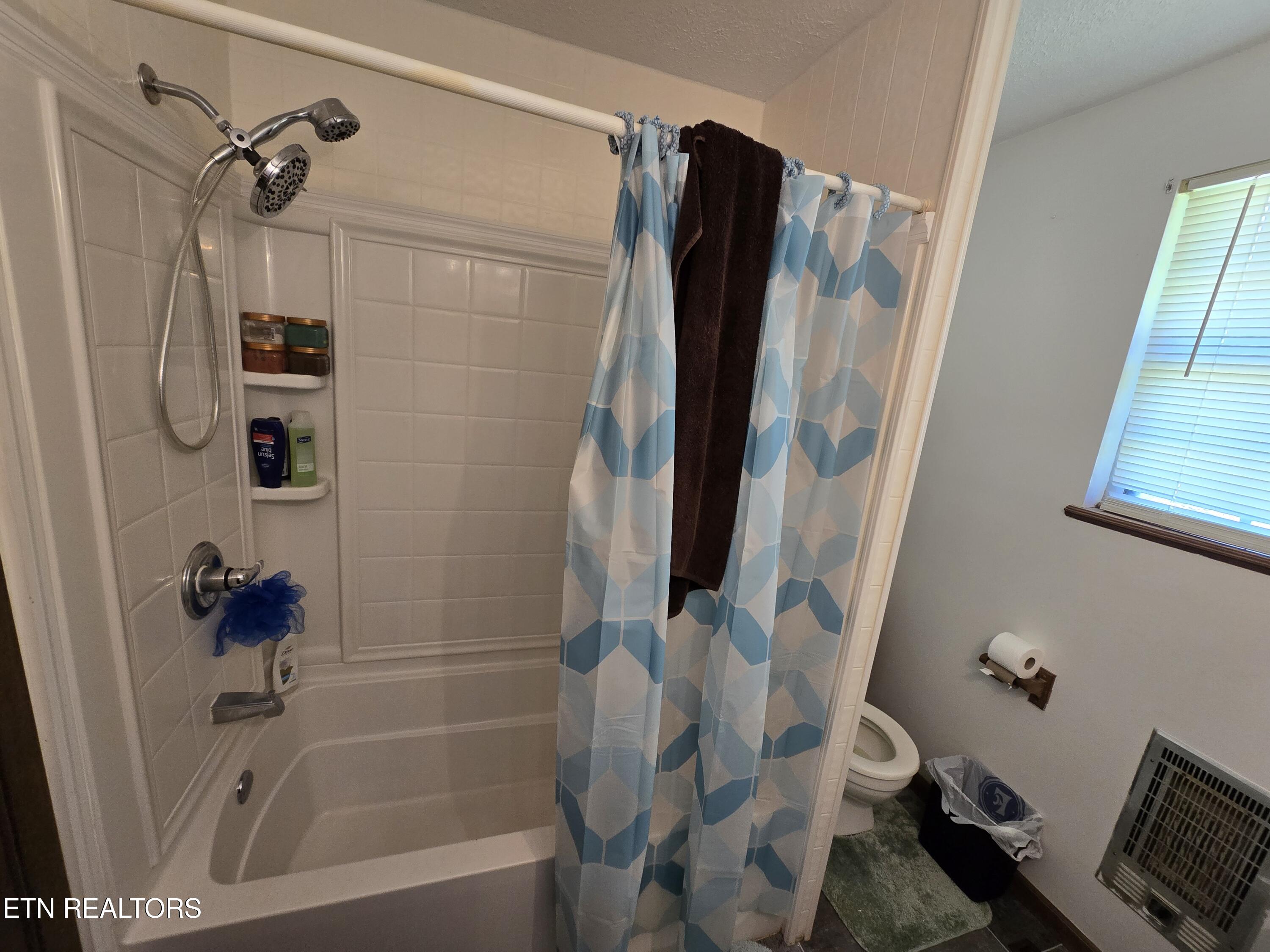 1019 Cole Road New Tazewell TN 37825