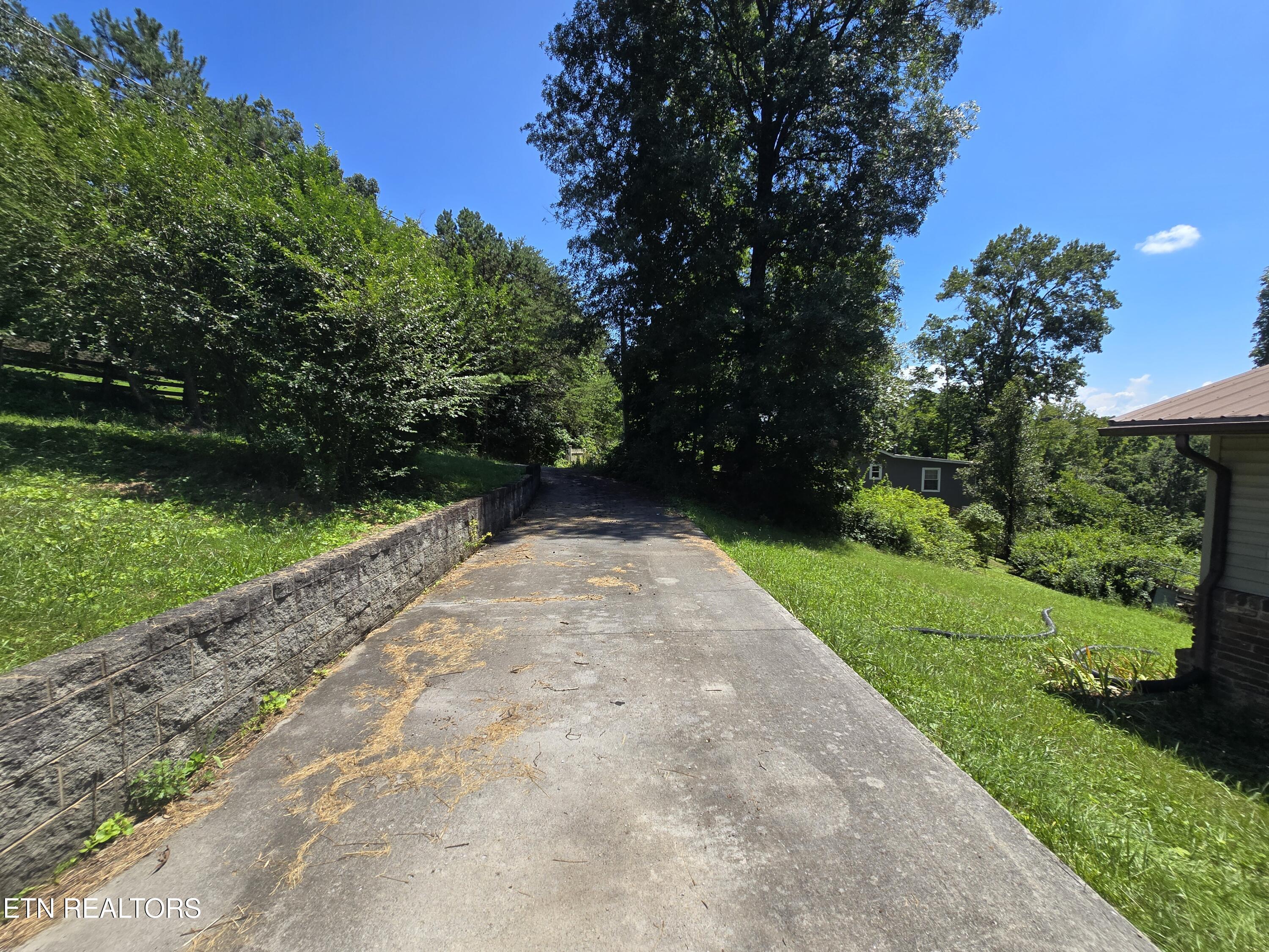 1019 Cole Road New Tazewell TN 37825