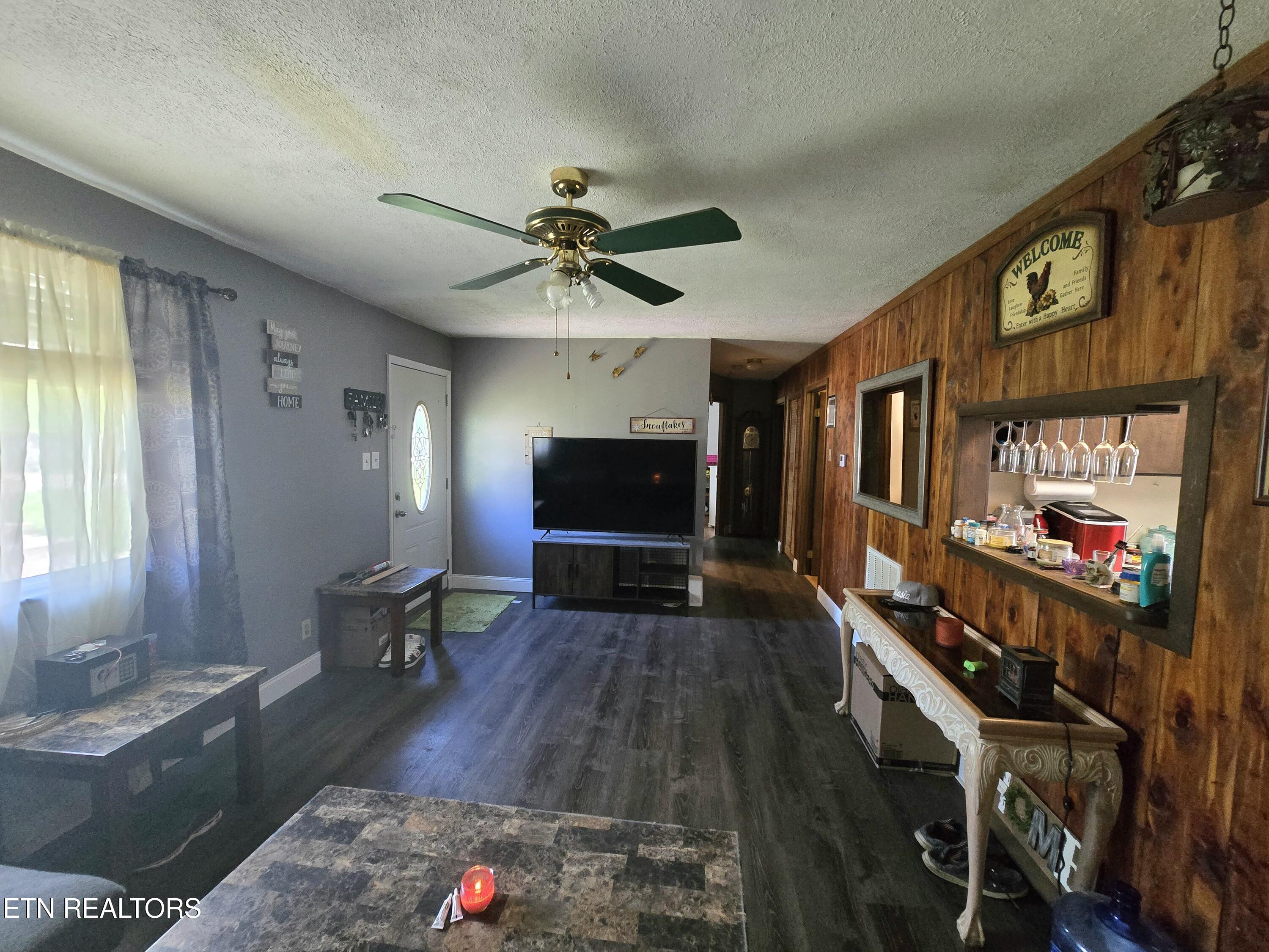 1019 Cole Road New Tazewell TN 37825