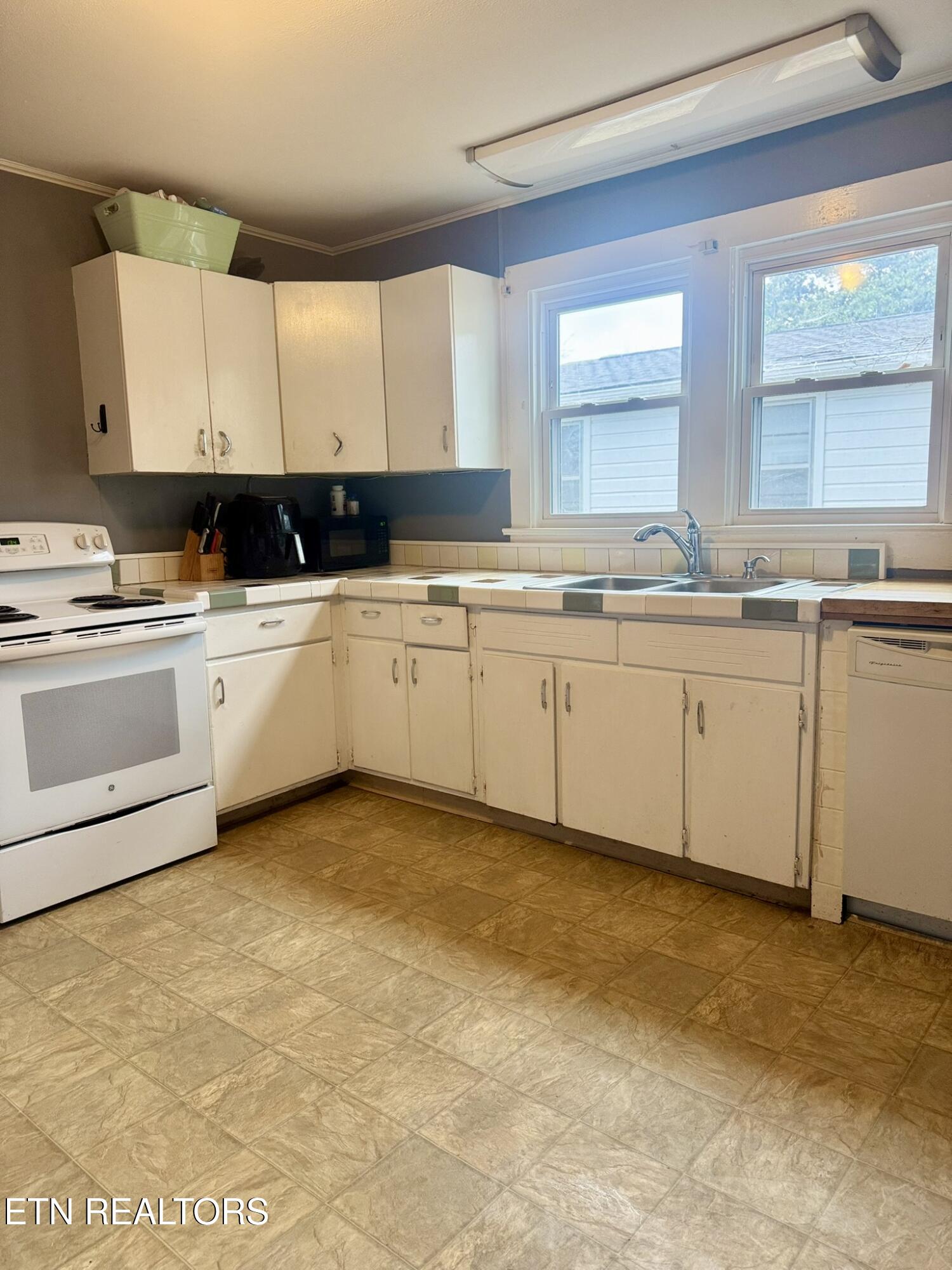 316 Oglewood Avenue Knoxville TN 37917
