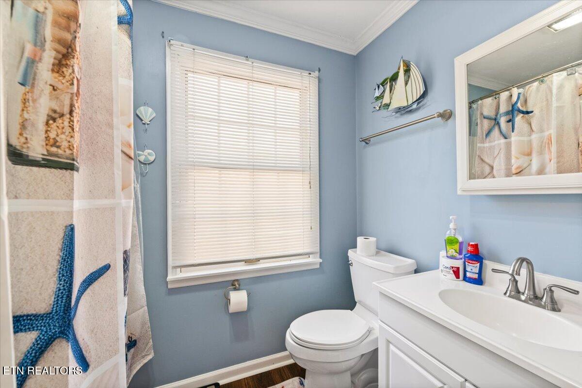 203 Golf Hill Lane Lafollette TN 37766