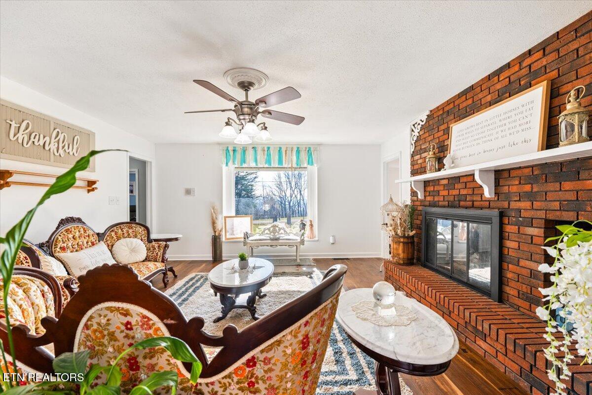 203 Golf Hill Lane Lafollette TN 37766