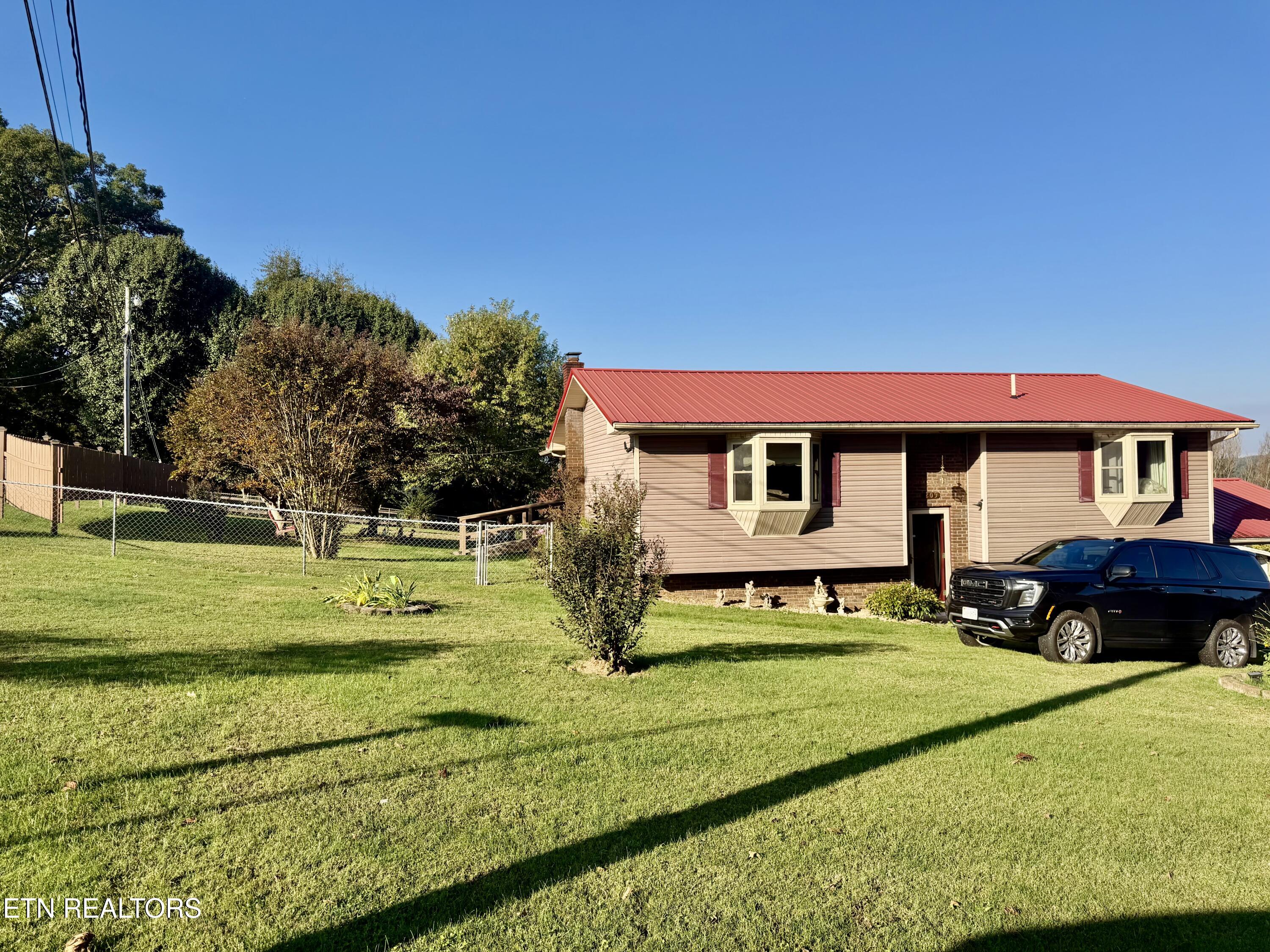 209 Sterchi Drive New Tazewell TN 37825